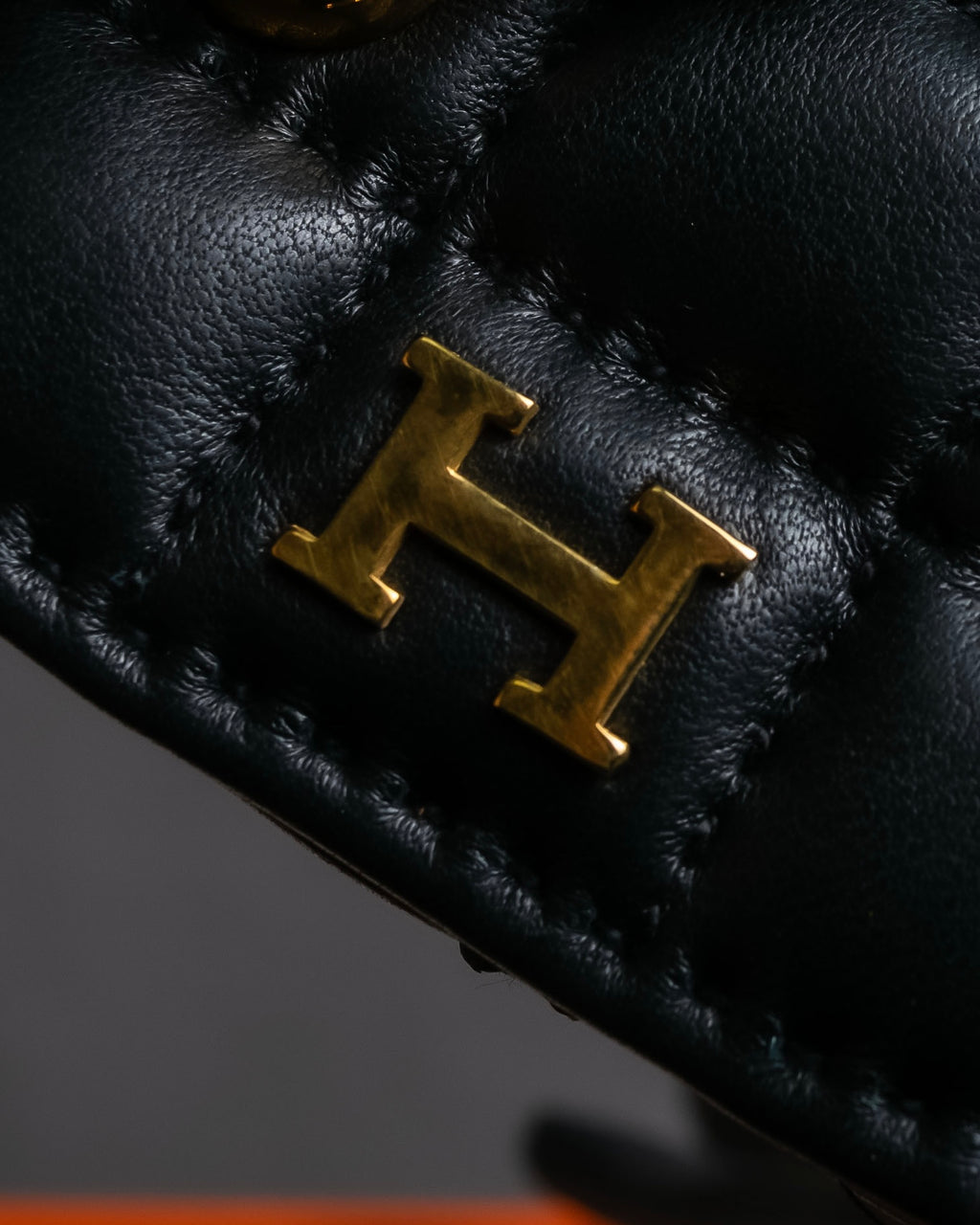 "HERMES" H logo＆gold stud design leather gloves