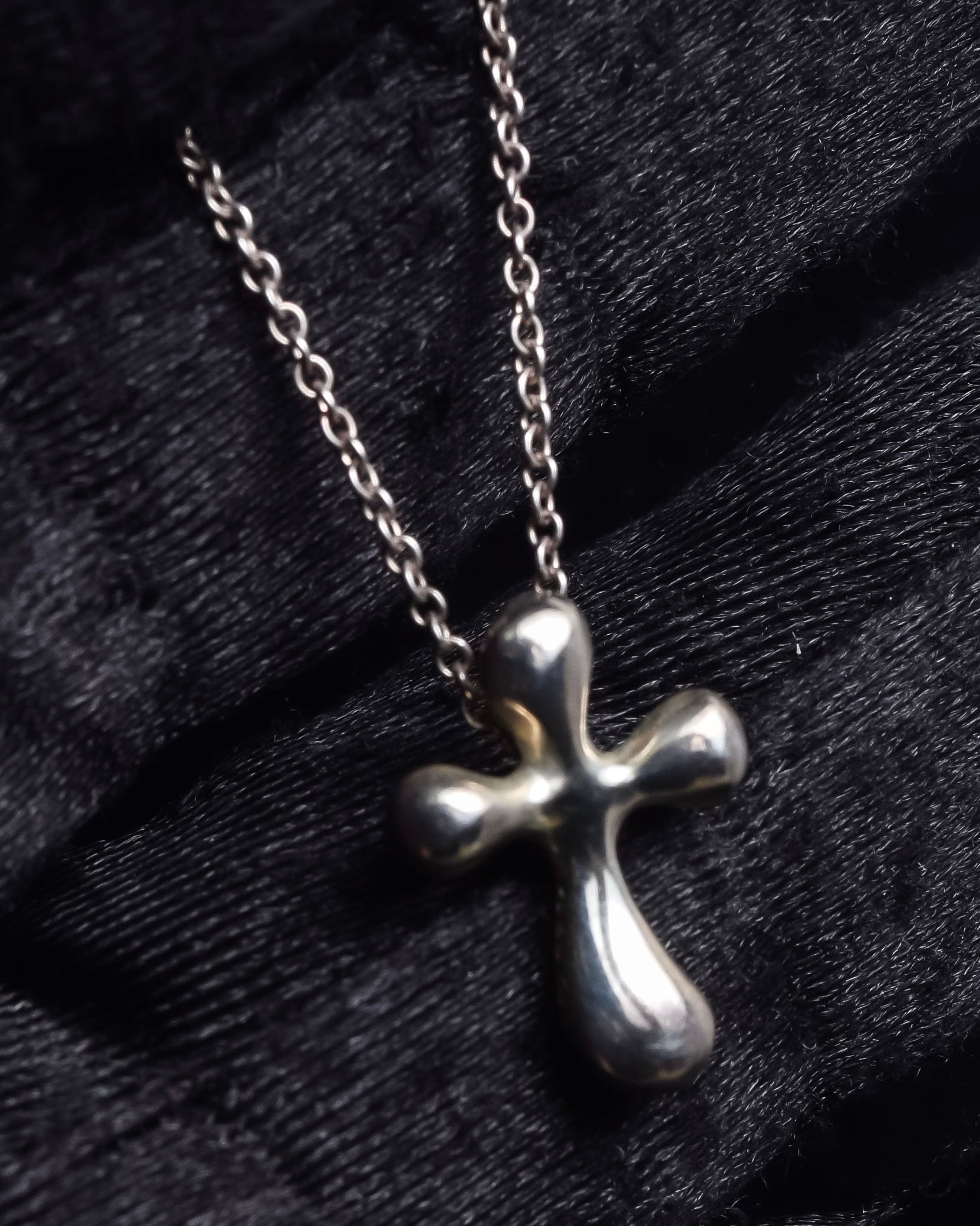 "Tiffany&Co" Small claus motif silver necklace