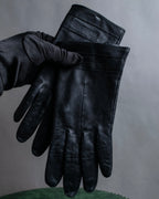 "Marie Claire" Carefully stitched logo engraved leather gloves