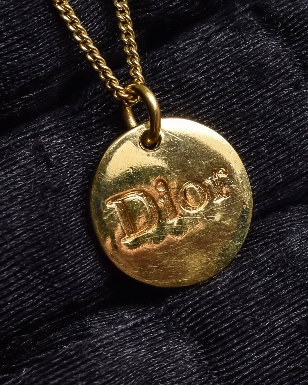 "Christian Dior" Round plate motif gold necklace