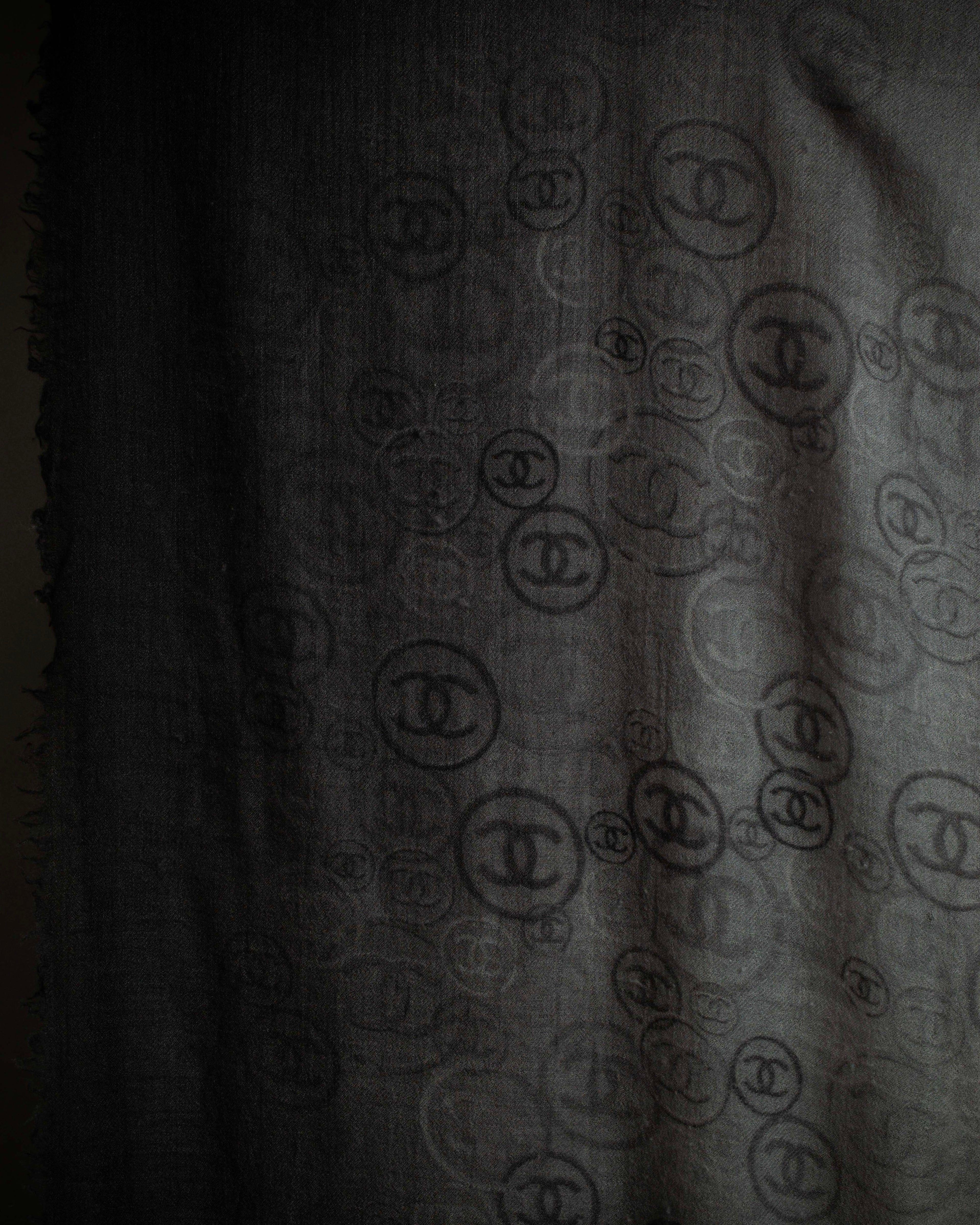 "CHANEL" Logo engraved design cashmere super large stole
