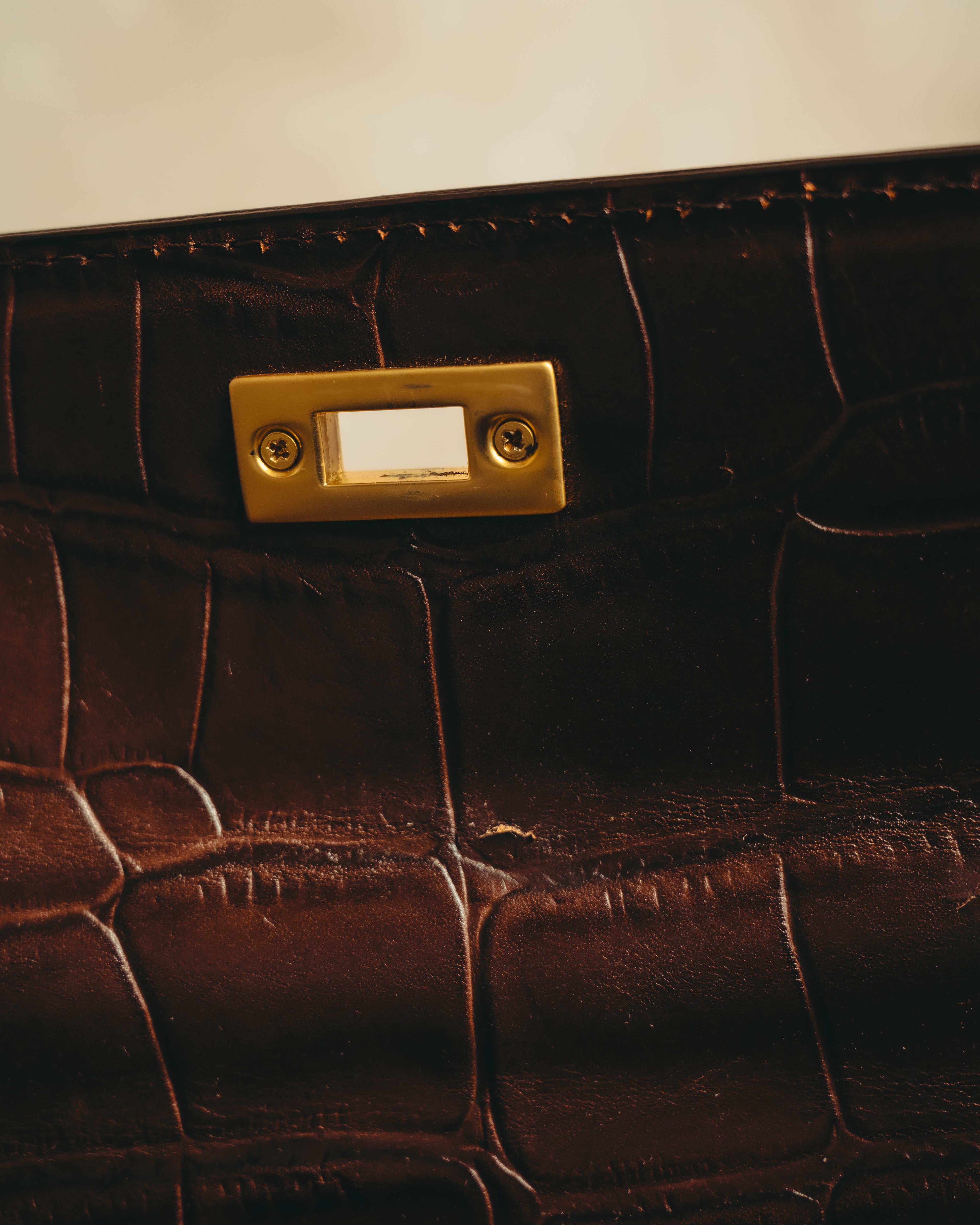 -SPECIAL- "CRISTIAN FLORENCE" 90's-00's Classic crocodile embossed leather structured top handle bag
