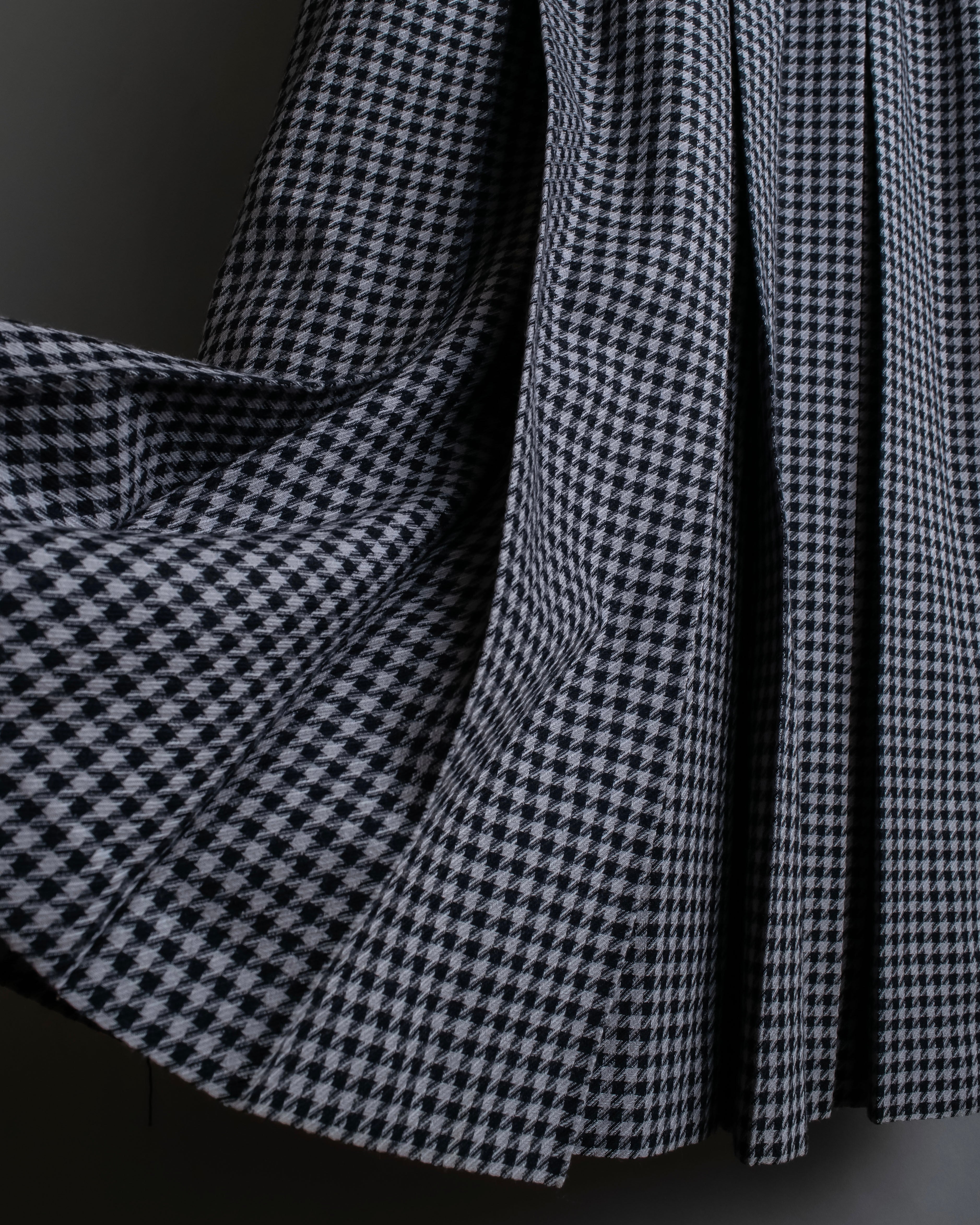"Christian Dior" Houndstooth pattern wool cropped pleats skirt