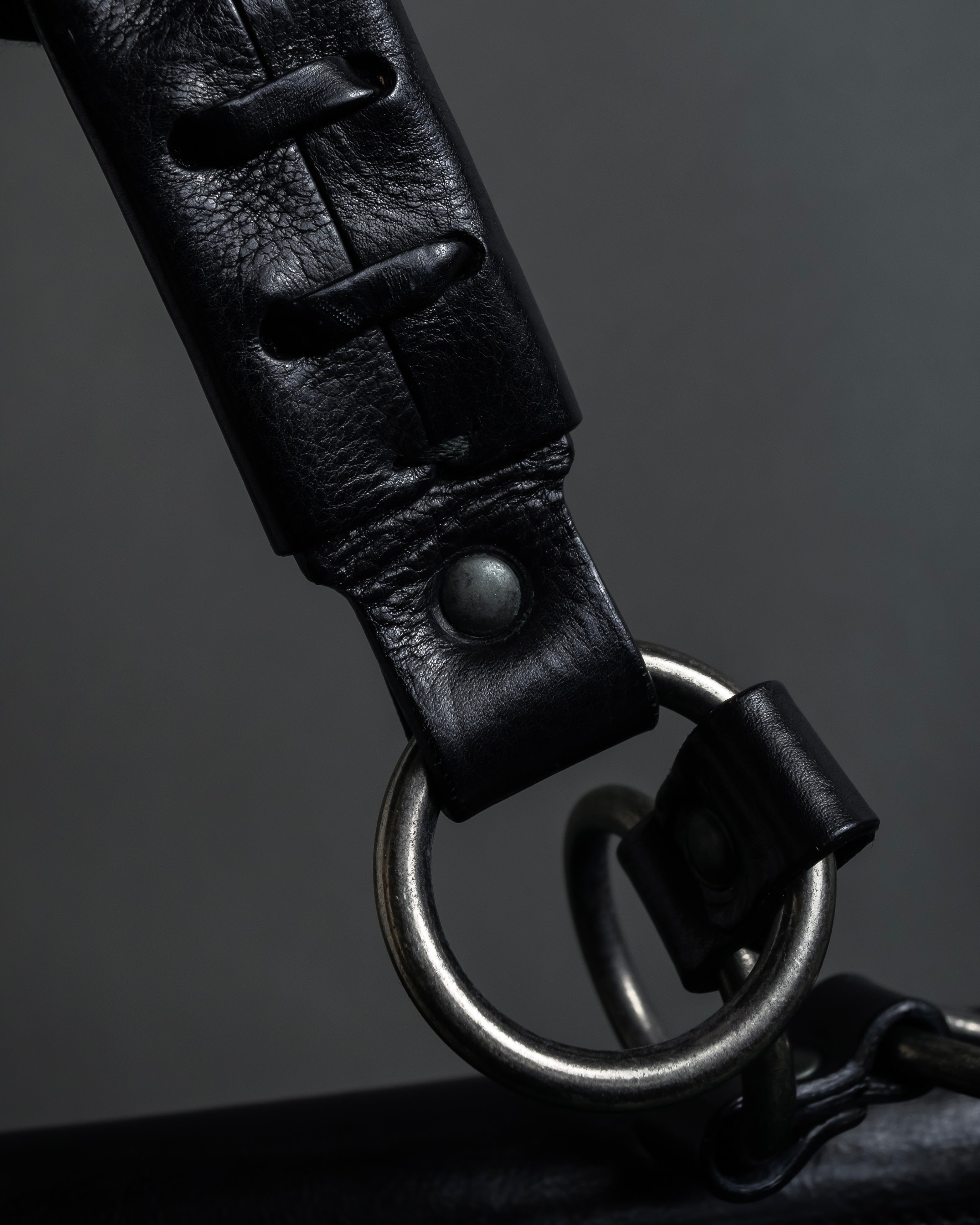 -SPECIAL- "YVES SAINT LAURENT"
00's Tom Ford period stacked ring design horizontal leather bag