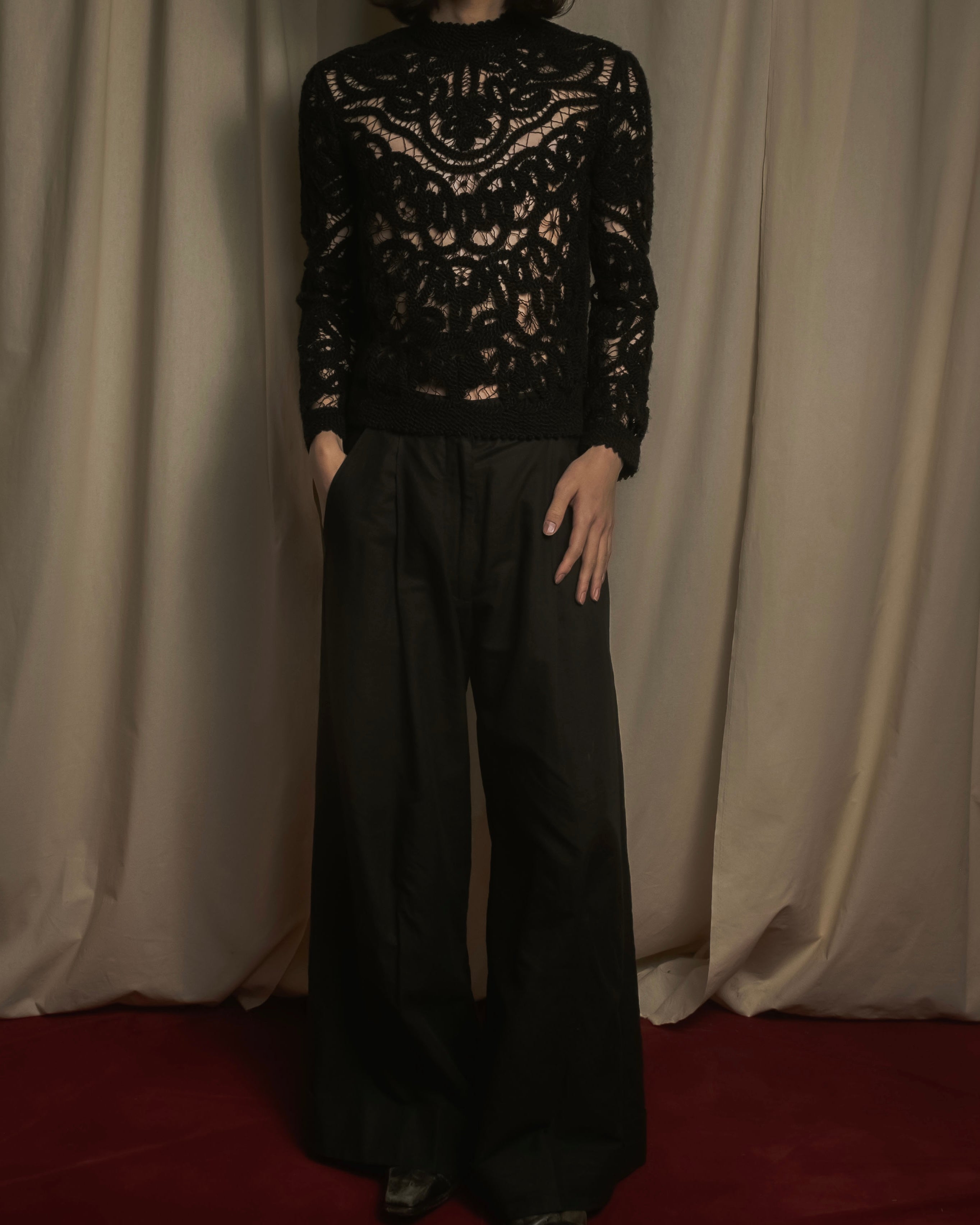 "Christian Dior" 2019SS intricate crochet lace mock neck top