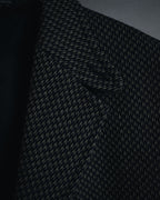 "VALENTINO GARAVANI BOUTIQUE"
Late 80’s - Early 90’s soft-structured birdseye wool tailored jacket