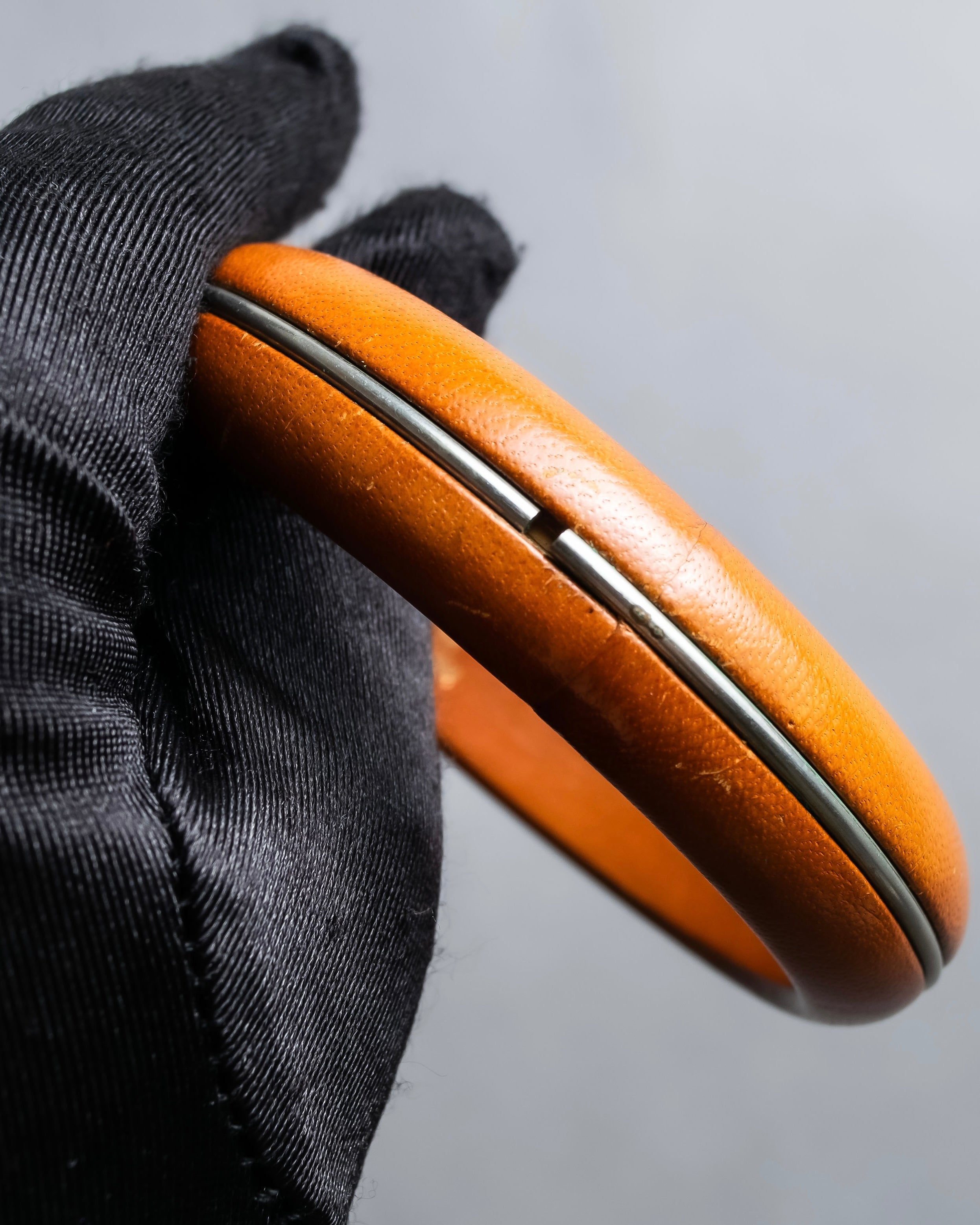 "HERMES" Brown leather＆metal line combination bangle