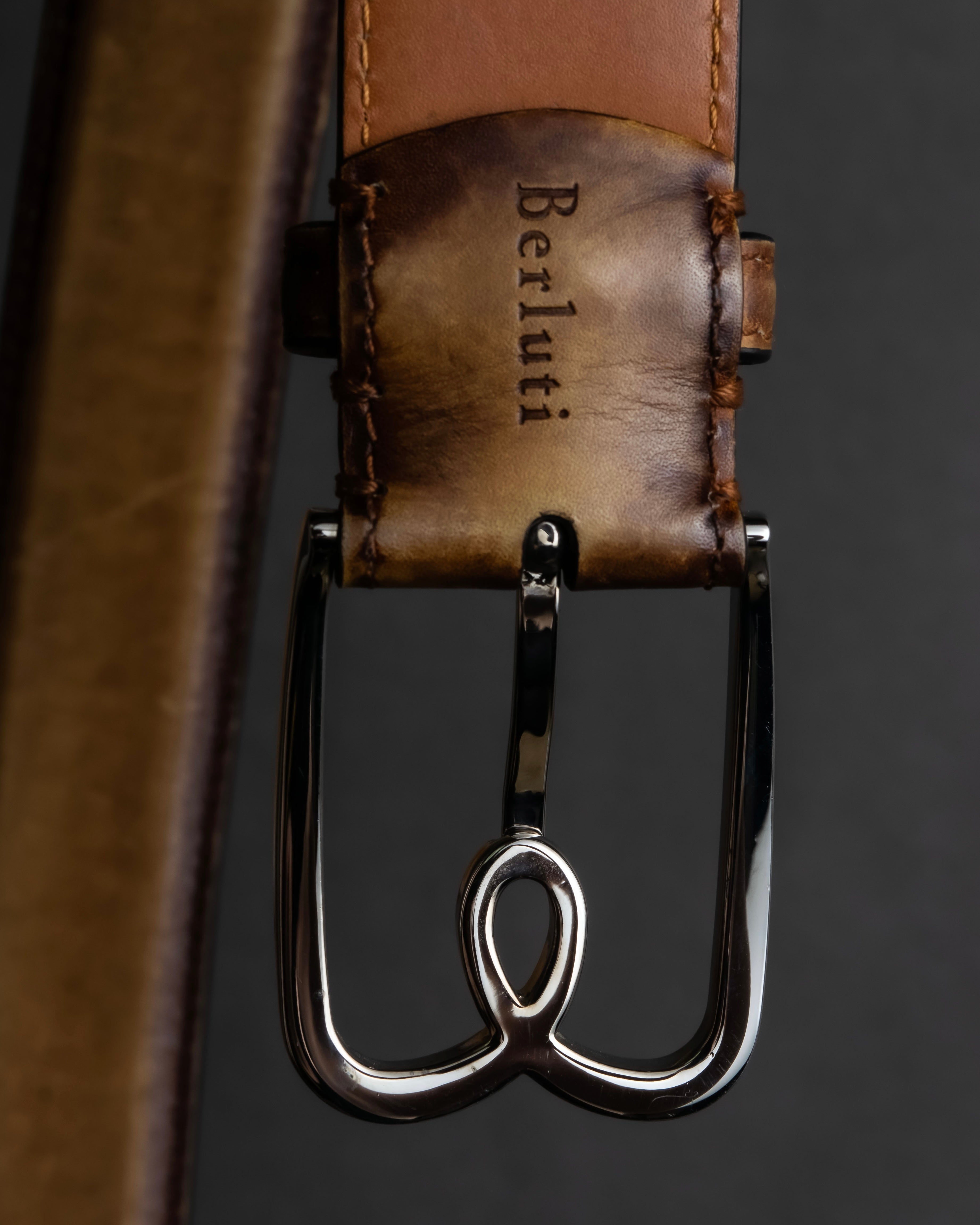 "Berluti" Patina finish curved buckle leather belt