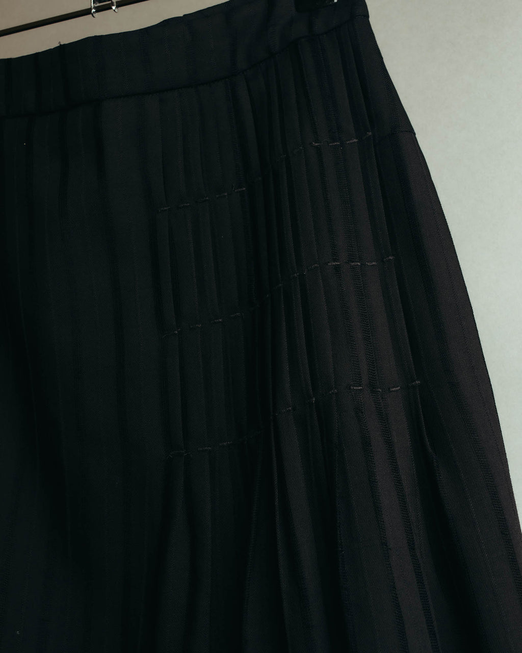 "VERONIQUE BRANQUINHO" 90's-00's Sculptural pleated wool skirt