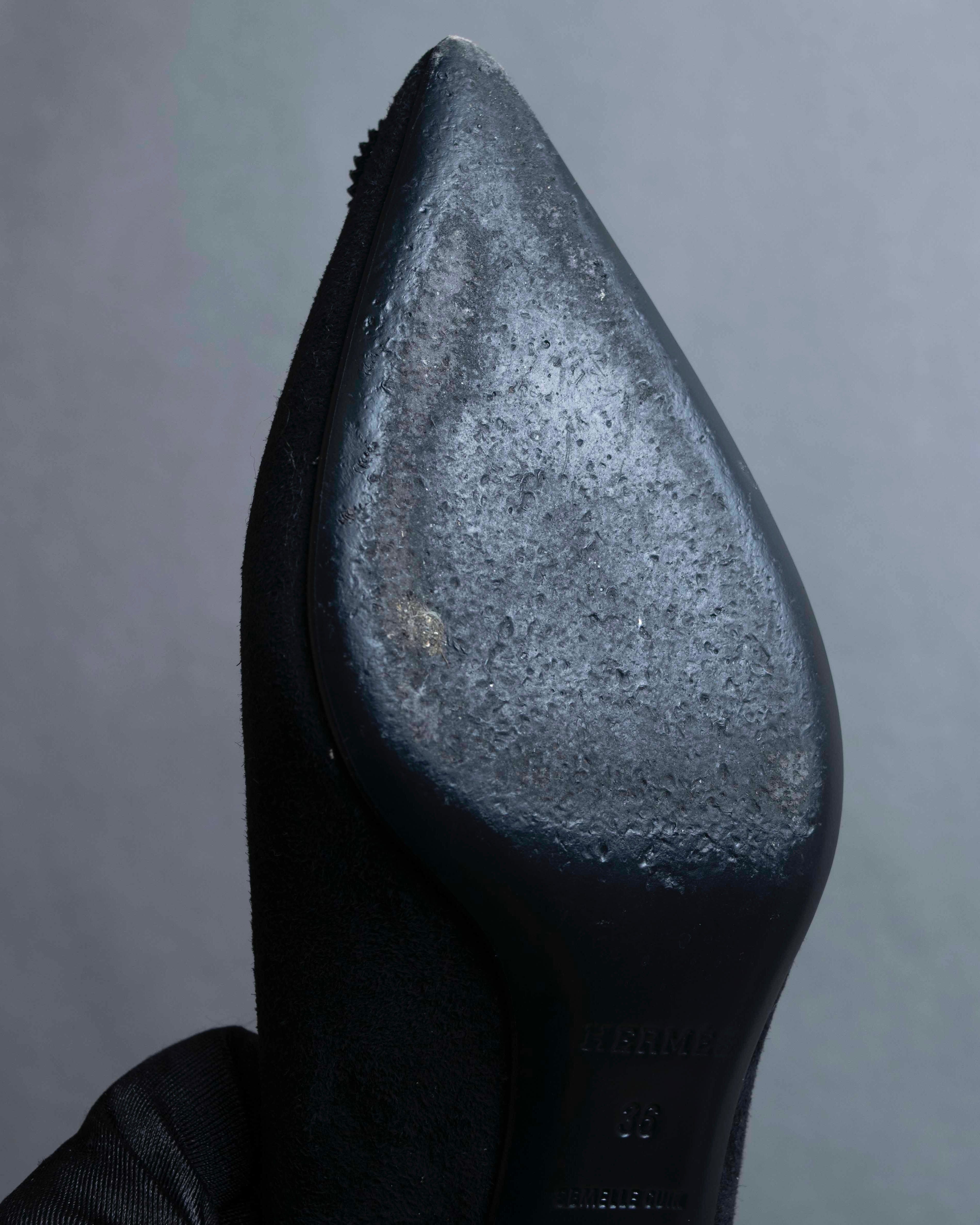 "HERMES" Jewelry design suede heel pumps