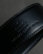 "GUCCI" Organic curved buckle design leather belt