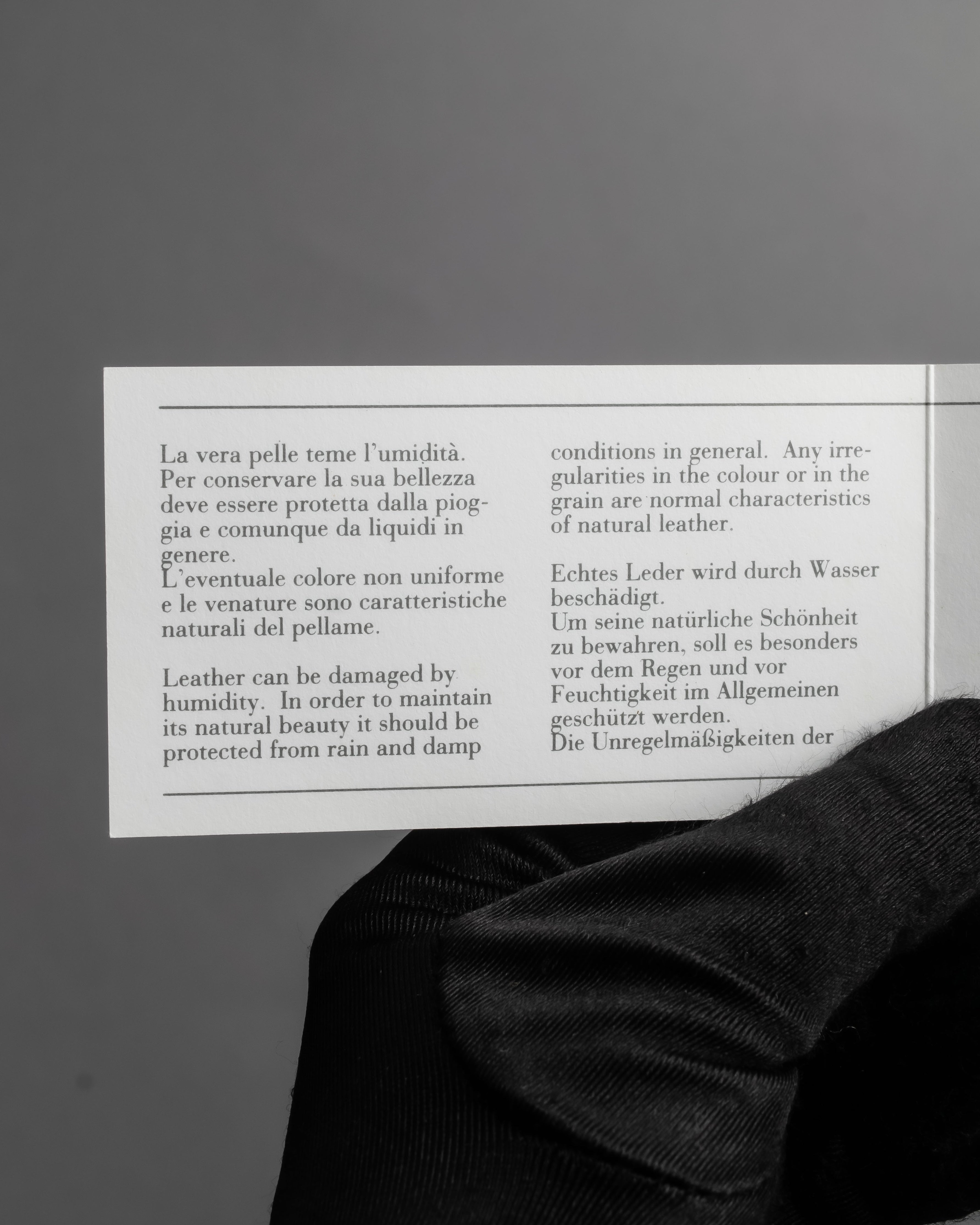 "Salvatore Ferragamo" Gancini motif greige color leather hand bag