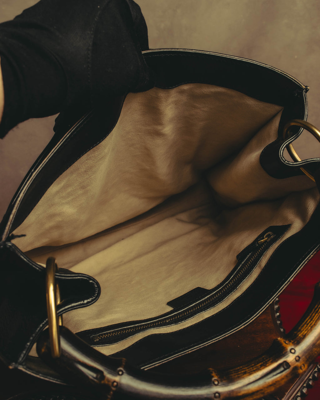 –SPECIAL– “GUCCI” 90’s-00’s Bamboo handle drawstring leather tote bag