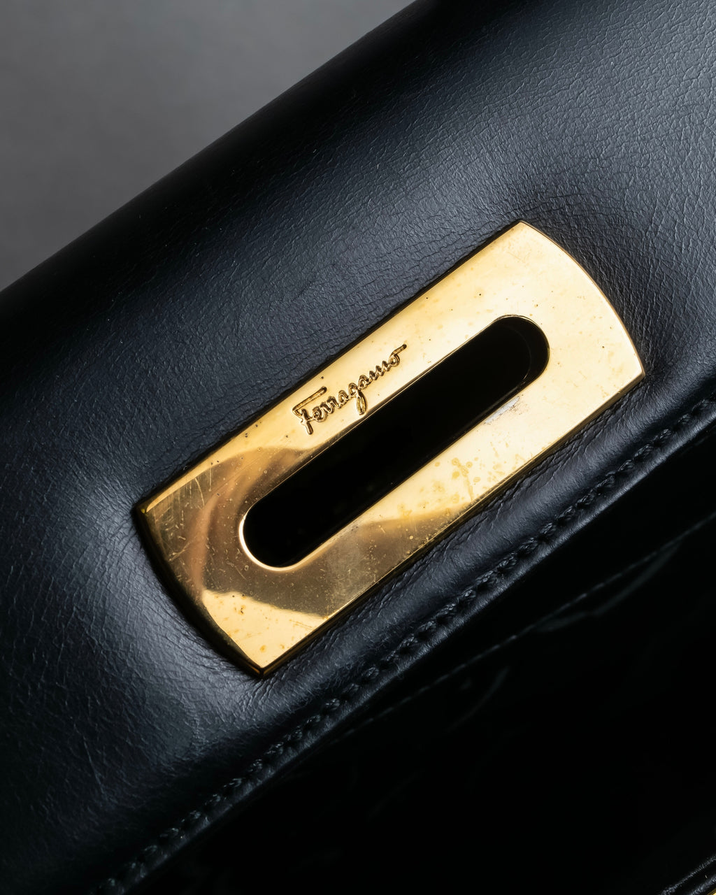 "Salvatore Ferragamo" Gancini motif leather hand bag