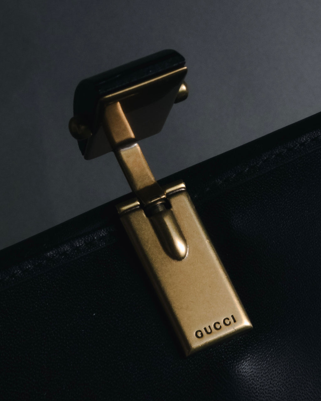 "GUCCI" Mid 00’s wood-lock leather long wallet