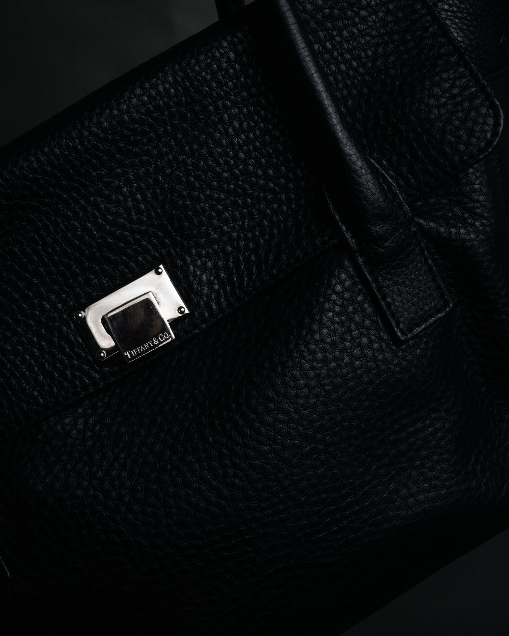 “TIFFANY & CO.” 2010’s Grained leather chain shoulder bag
