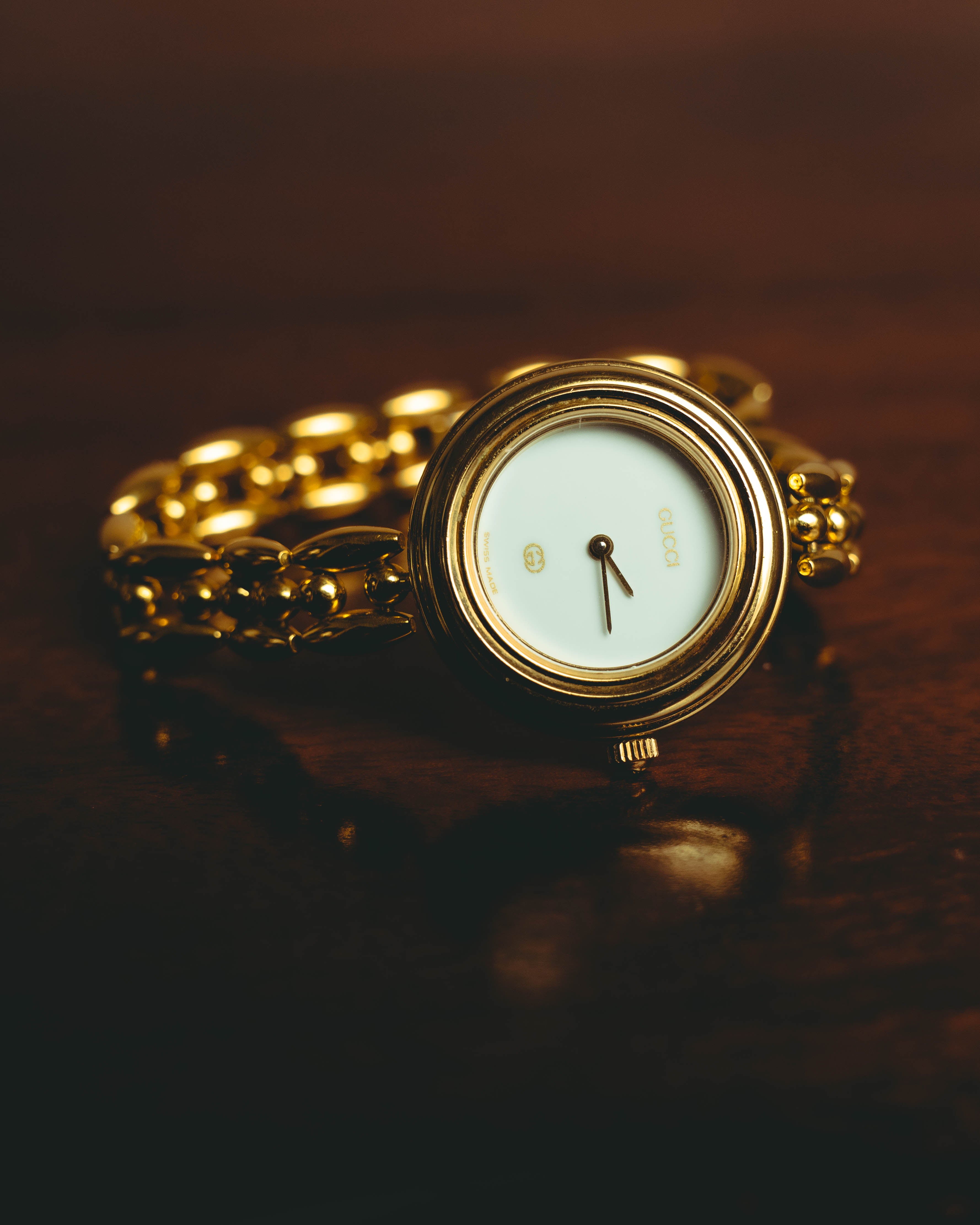–SPECIAL– "GUCCI" 80's-90's Elegant gold tone wristwatch