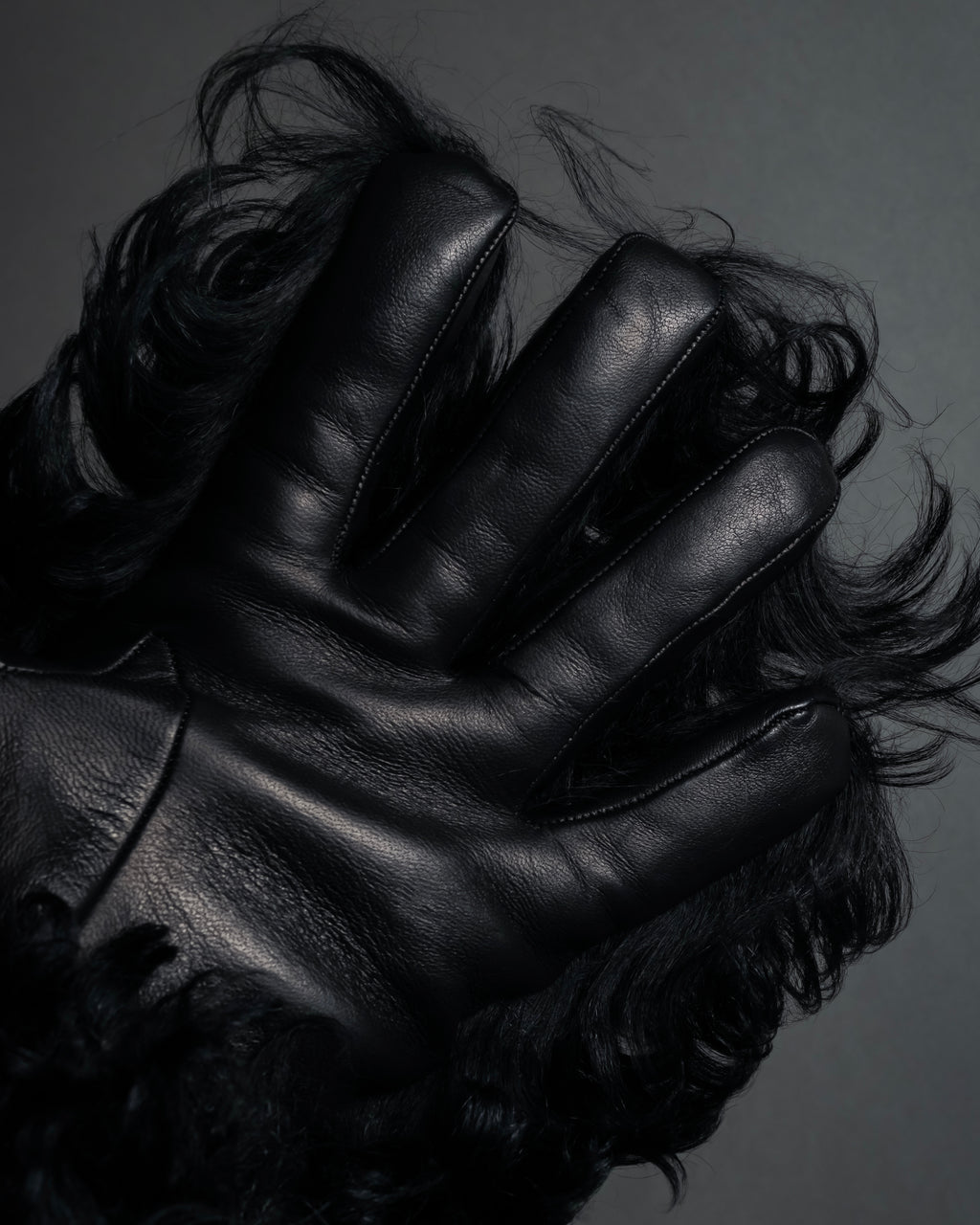 "BOTTEGA VENETA" Long-haired fur design leather gloves