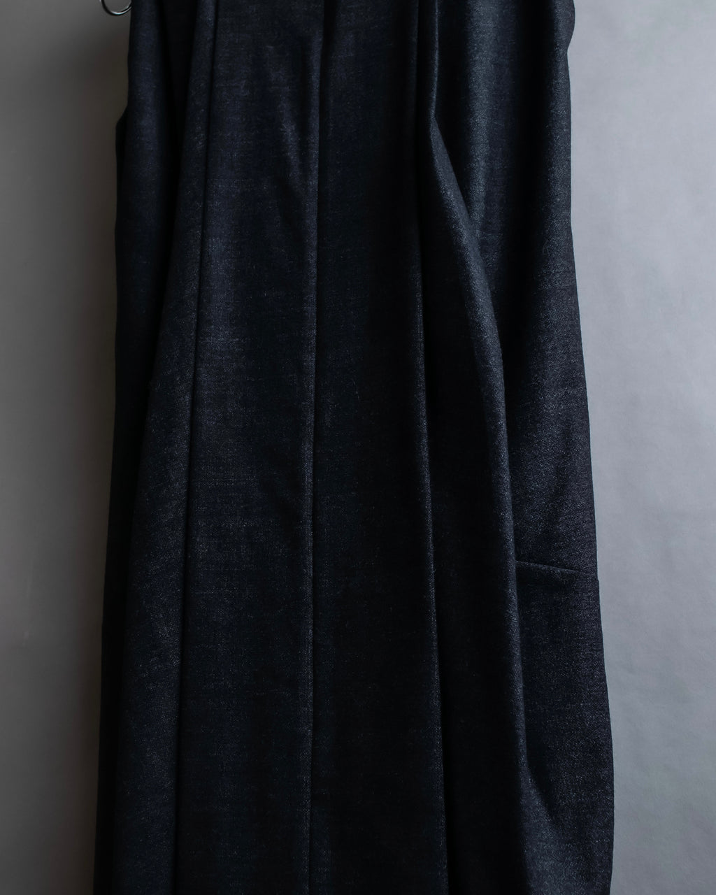 "MAISON MARGIELA" 16AW Deep tuck design sleeveless dress