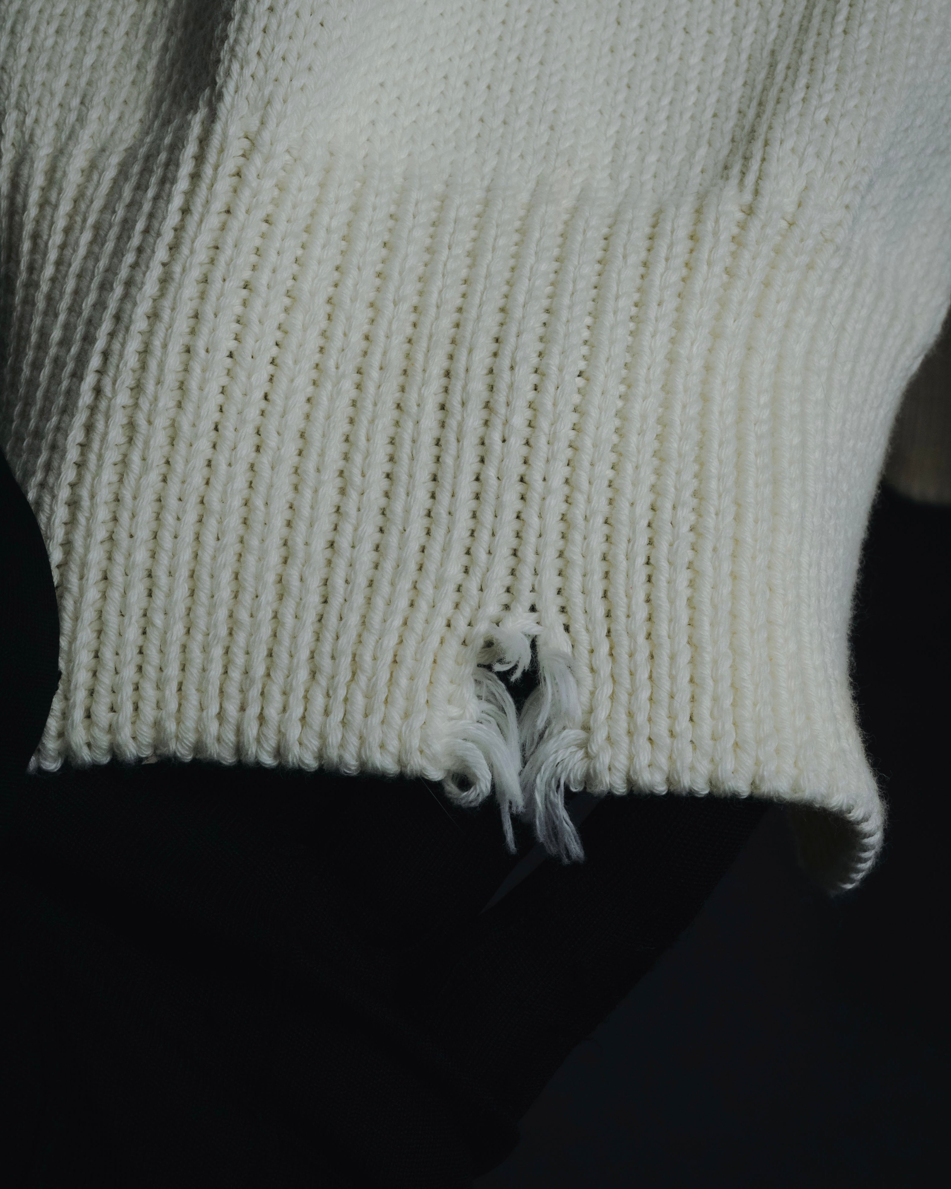 "Maison Margiela" 2022SS Destroyed rib-knit sweater