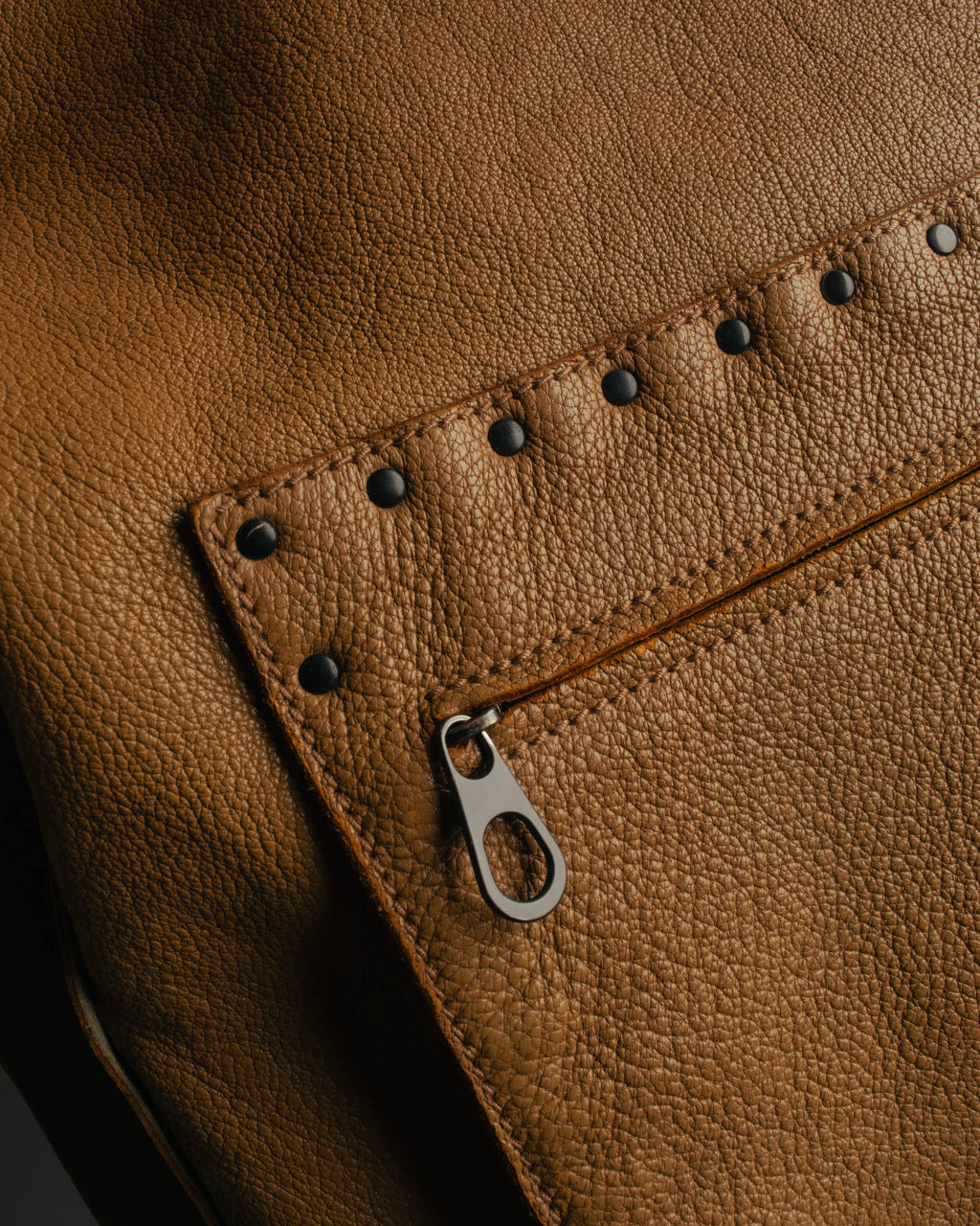"BOTTEGA VENETA" 00's-10's Grained leather messenger bag
