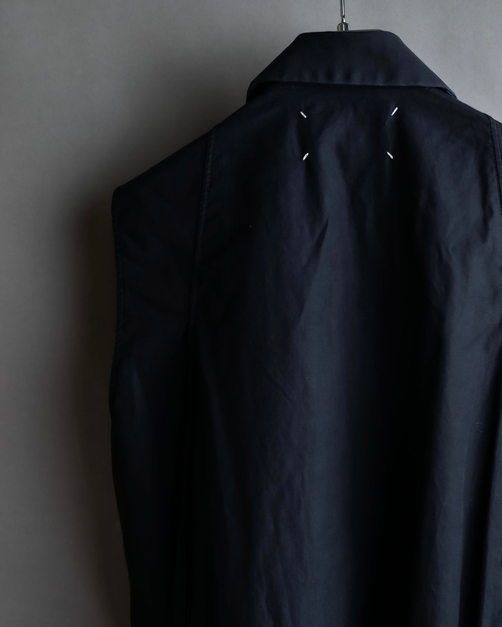 "MAISON MARGIELA" 13SS Panel design sleeveless black shirt