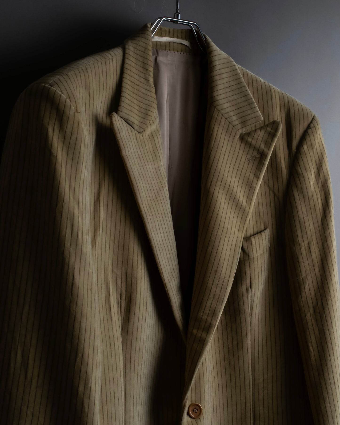 "Vintage brushed peak lapel 1 button tailored jacket"