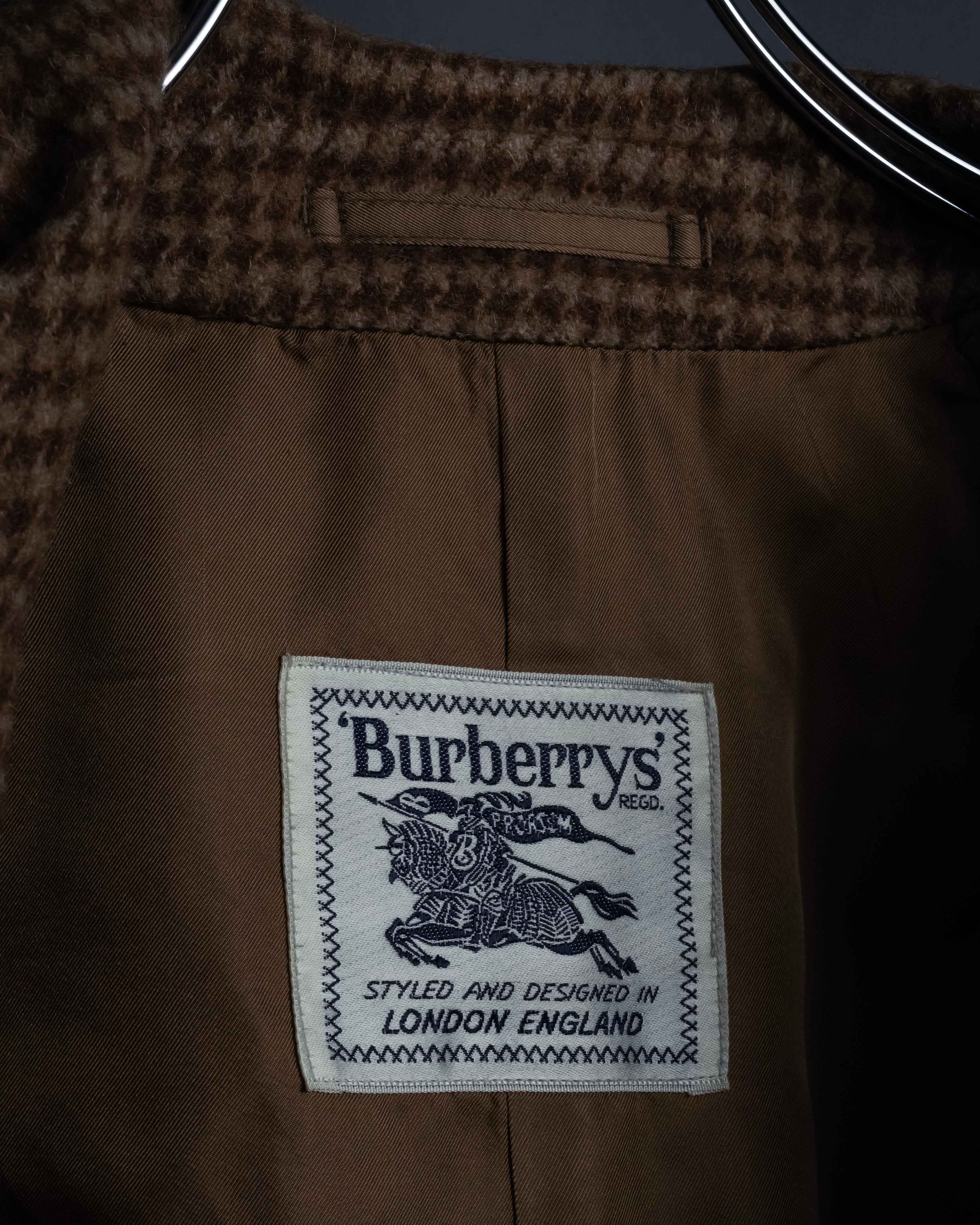 "BURBERRYS" Houndstooth pattern belted stand collar coat