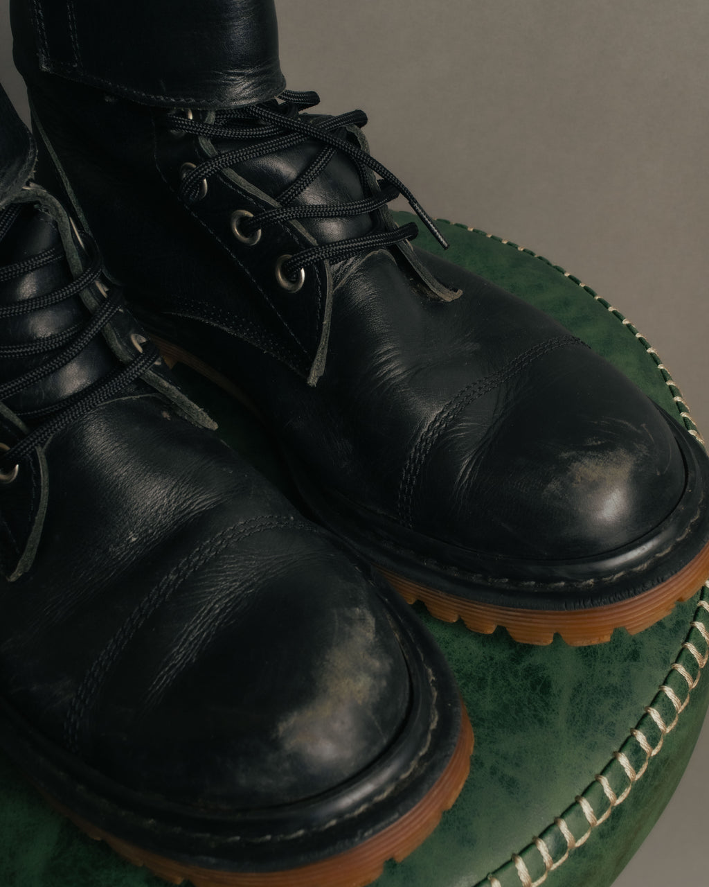 “COMME des GARÇONS HOMME”
00’s-10’s Double buckle leather combat boots