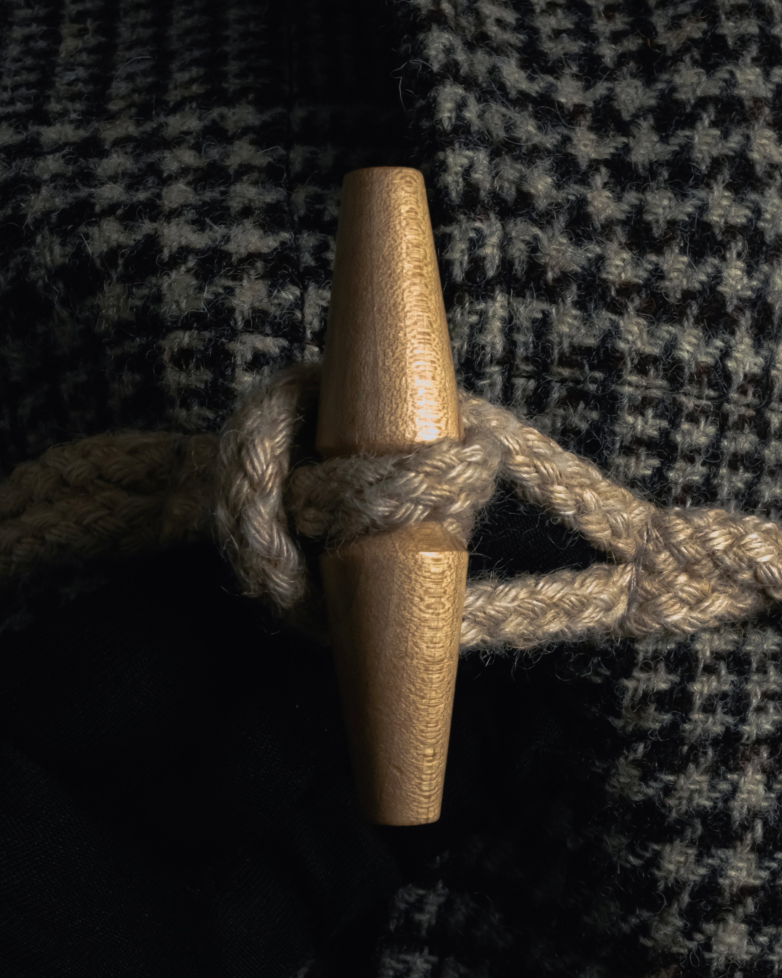 “Harris Tweed” Hooded plaid duffle coat