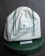 "GUCCI" Aristocratic crest charm suede shoulder bag