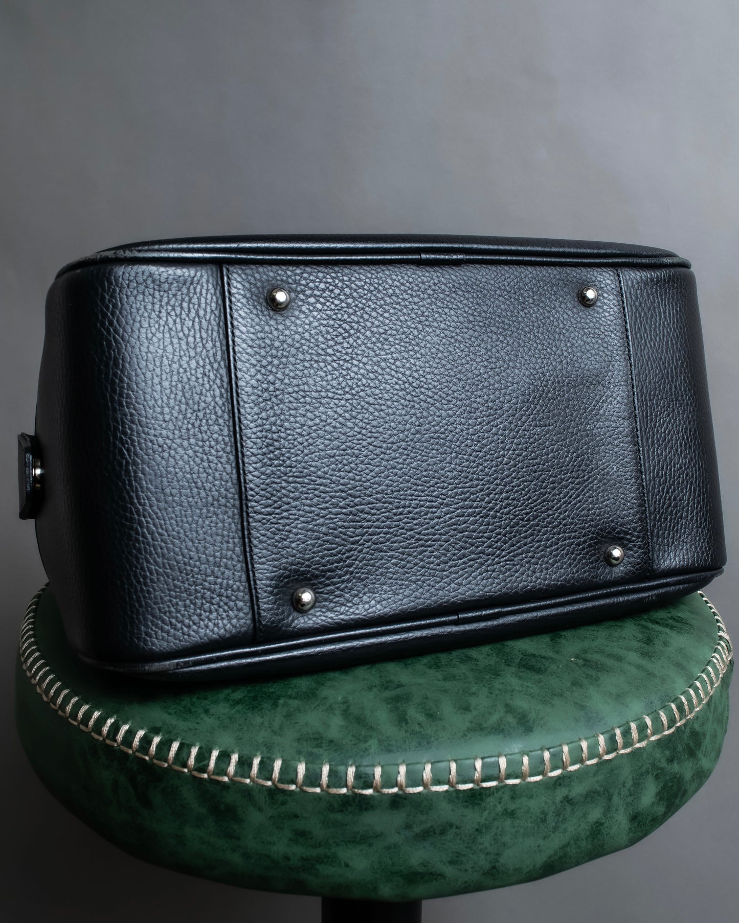 "BURBERRY" Mini Vanity series belt buckle design one handle bag