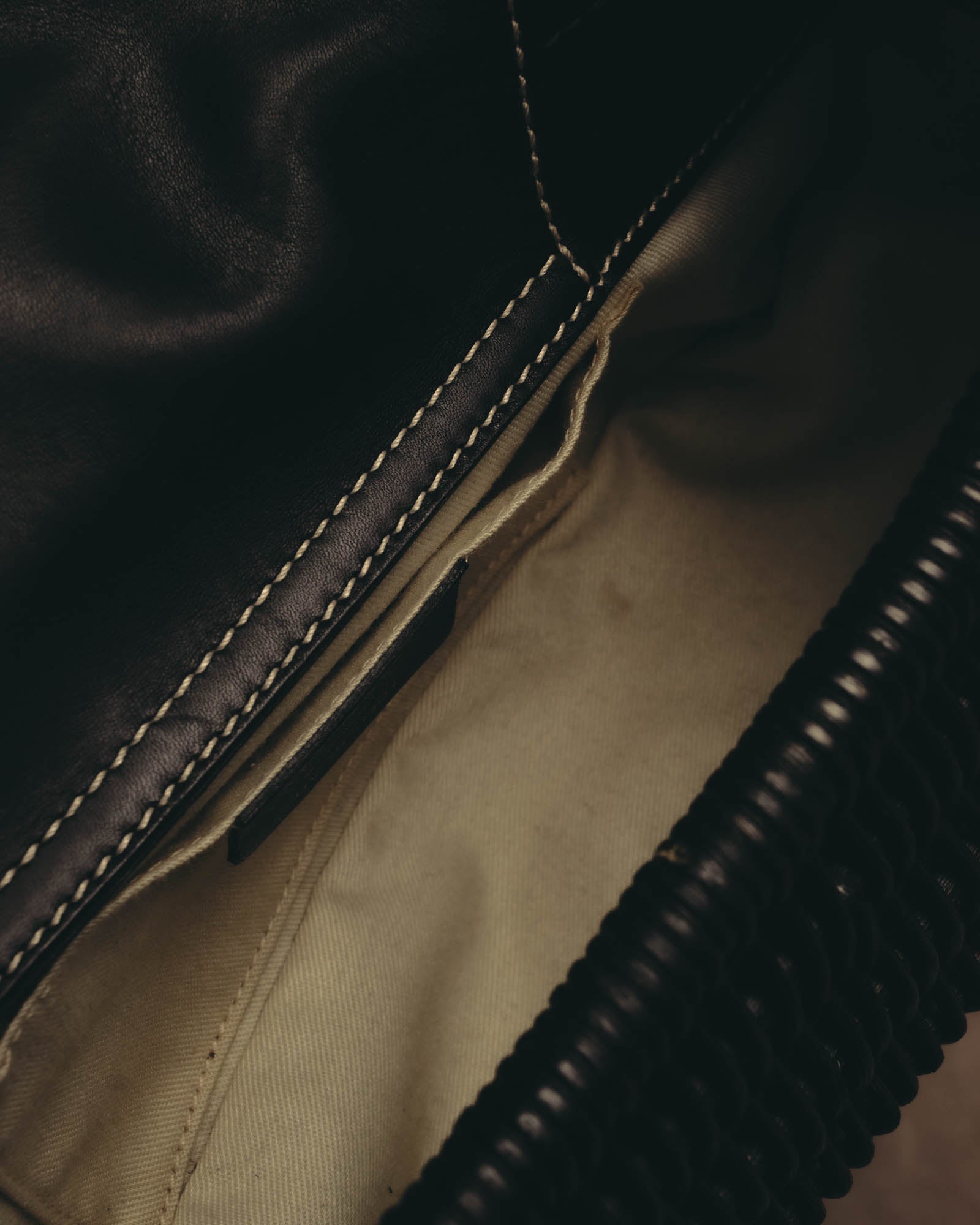 -SPECIAL- “Salvatore Ferragamo” 90’s-00’s Woven leather half moon handle bag