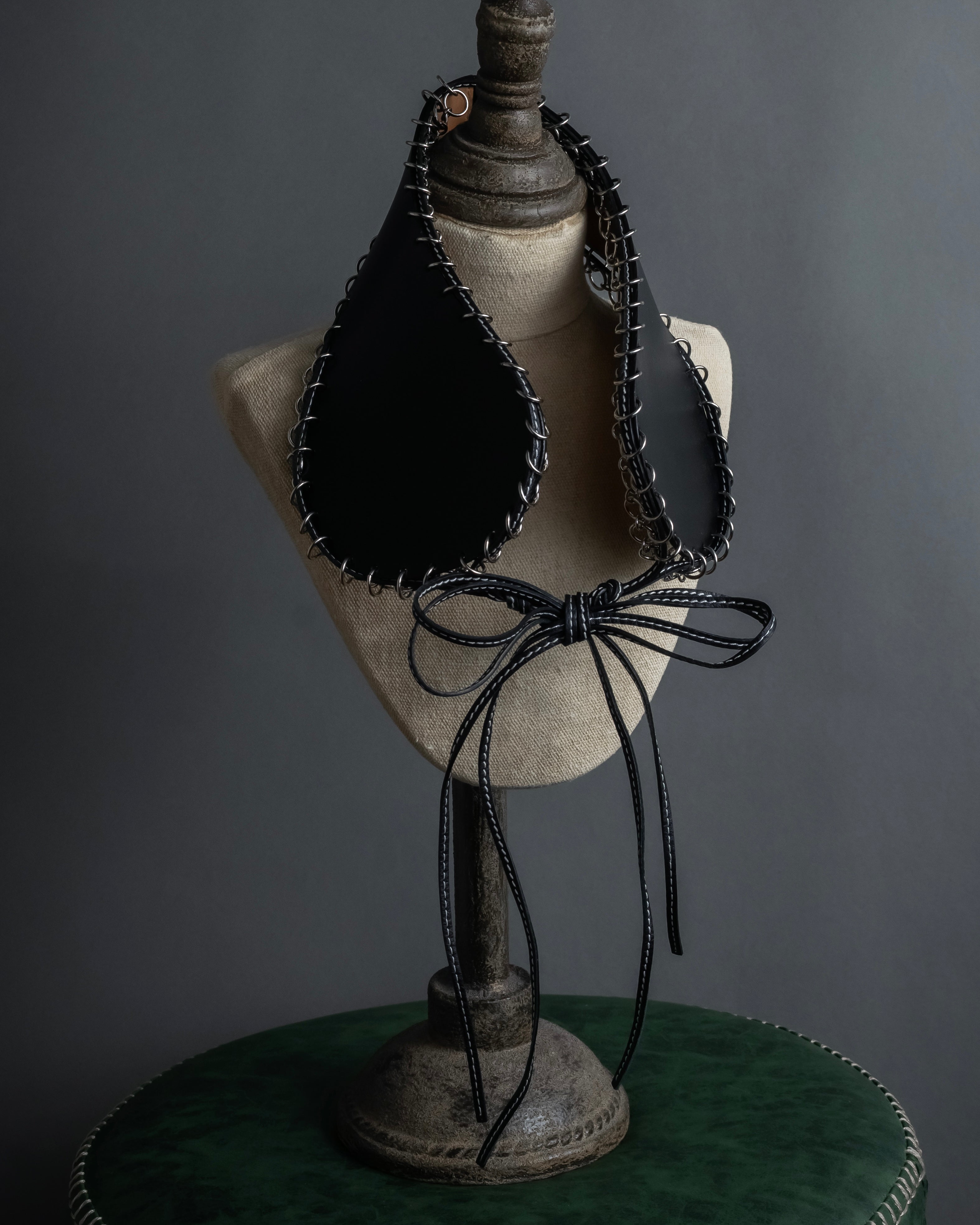 "LOEWE" Ring design leather corset necklace