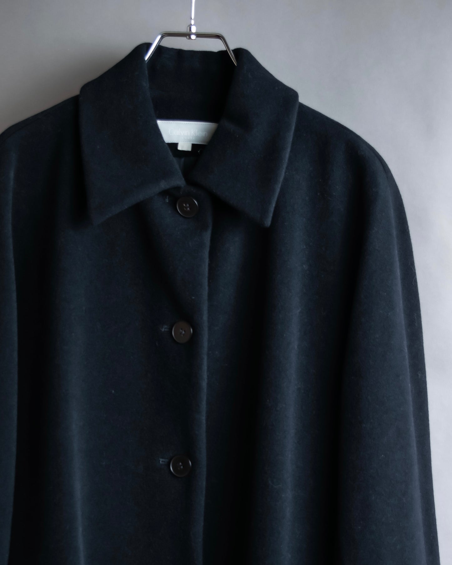 "CALVIN KLEIN" Oversized 5 button soutien collar coat