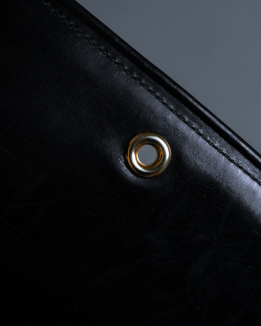 "GUCCI" Saddlery motif crisp design vintage leather shoulder bag