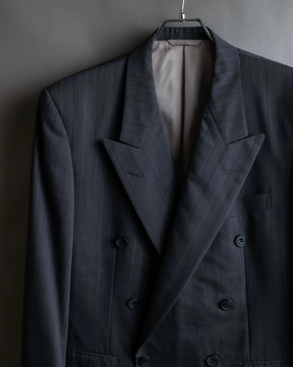 "CHRISTIAN DIOR MONSIEUR" Shadow stripe pattern classical formal detail set up