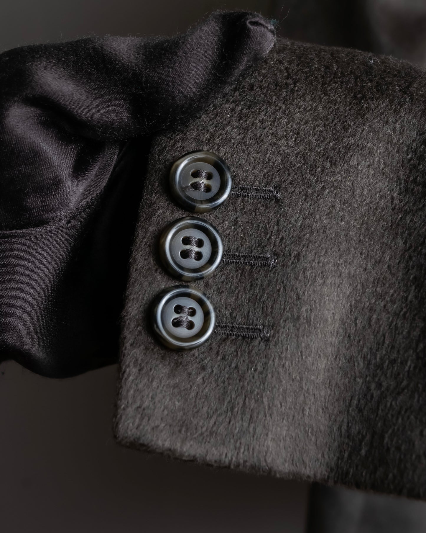 "Max Mara" Diagonal front button design stand collar jacket