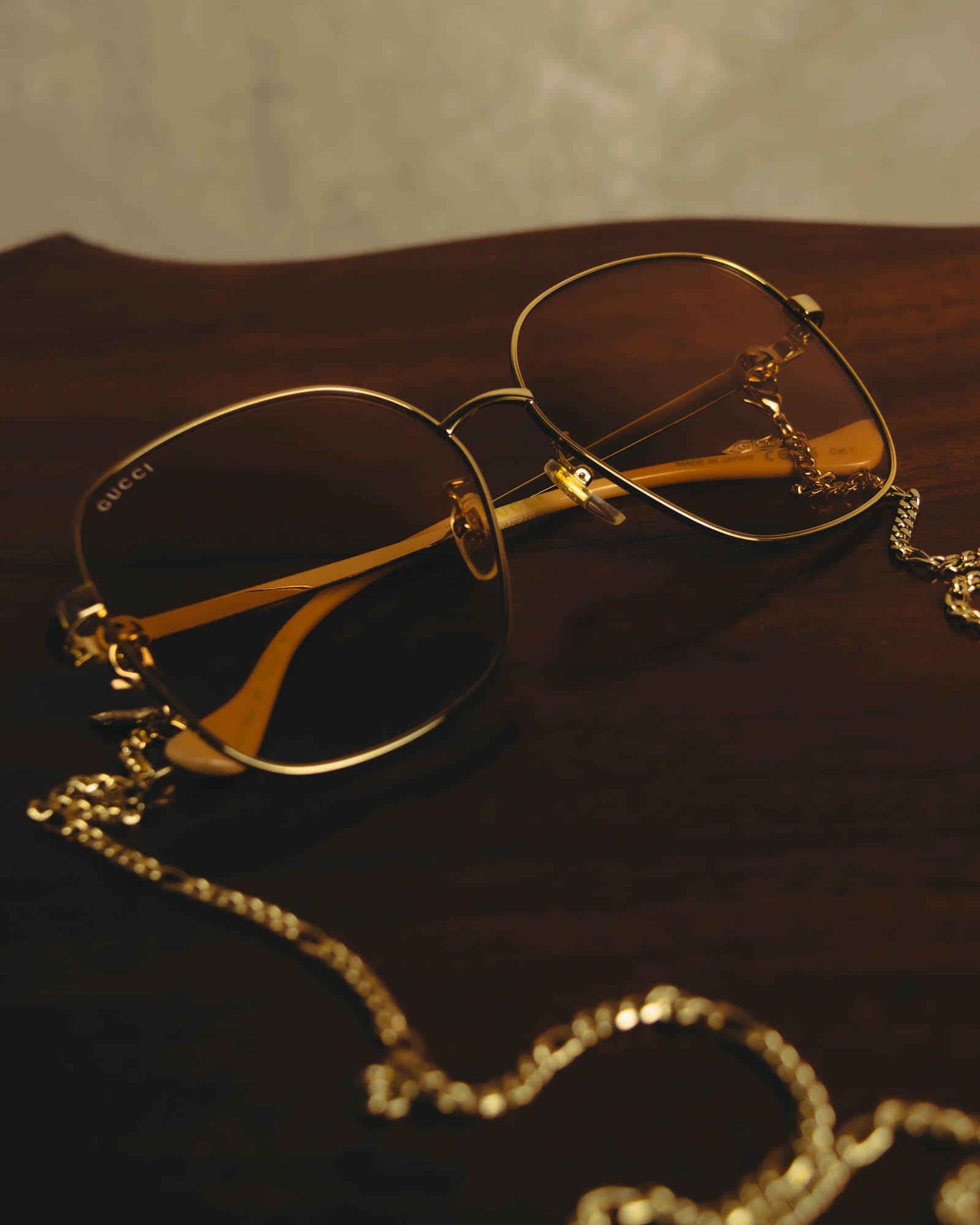 -SPECIAL- “GUCCI” 2016-2022 chain detailed oversized sunglasses