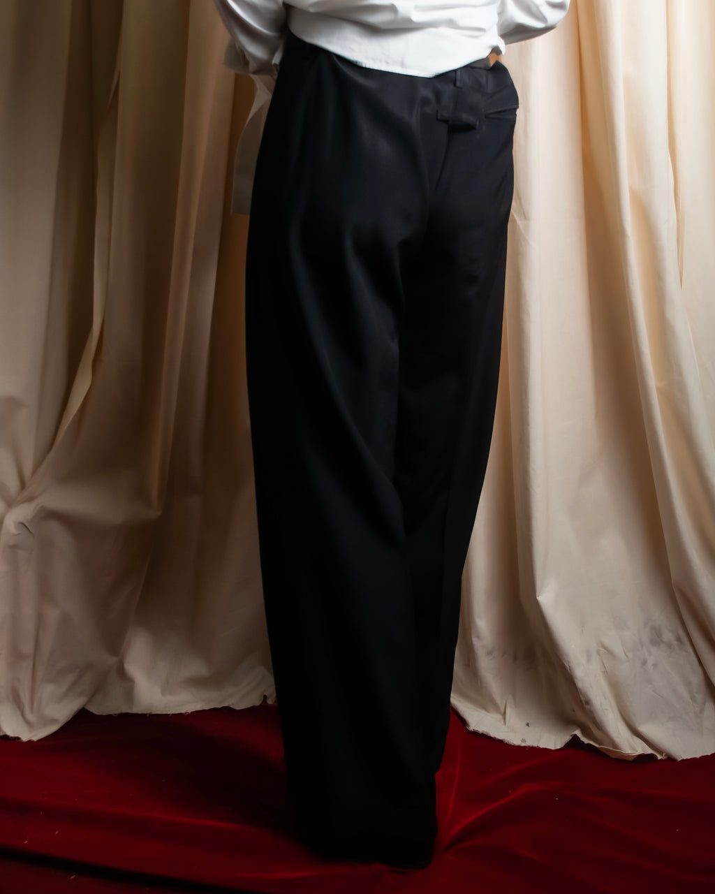 "JEAN PAUL GAULTIER FEMME"
 High-waisted straight draping slacks