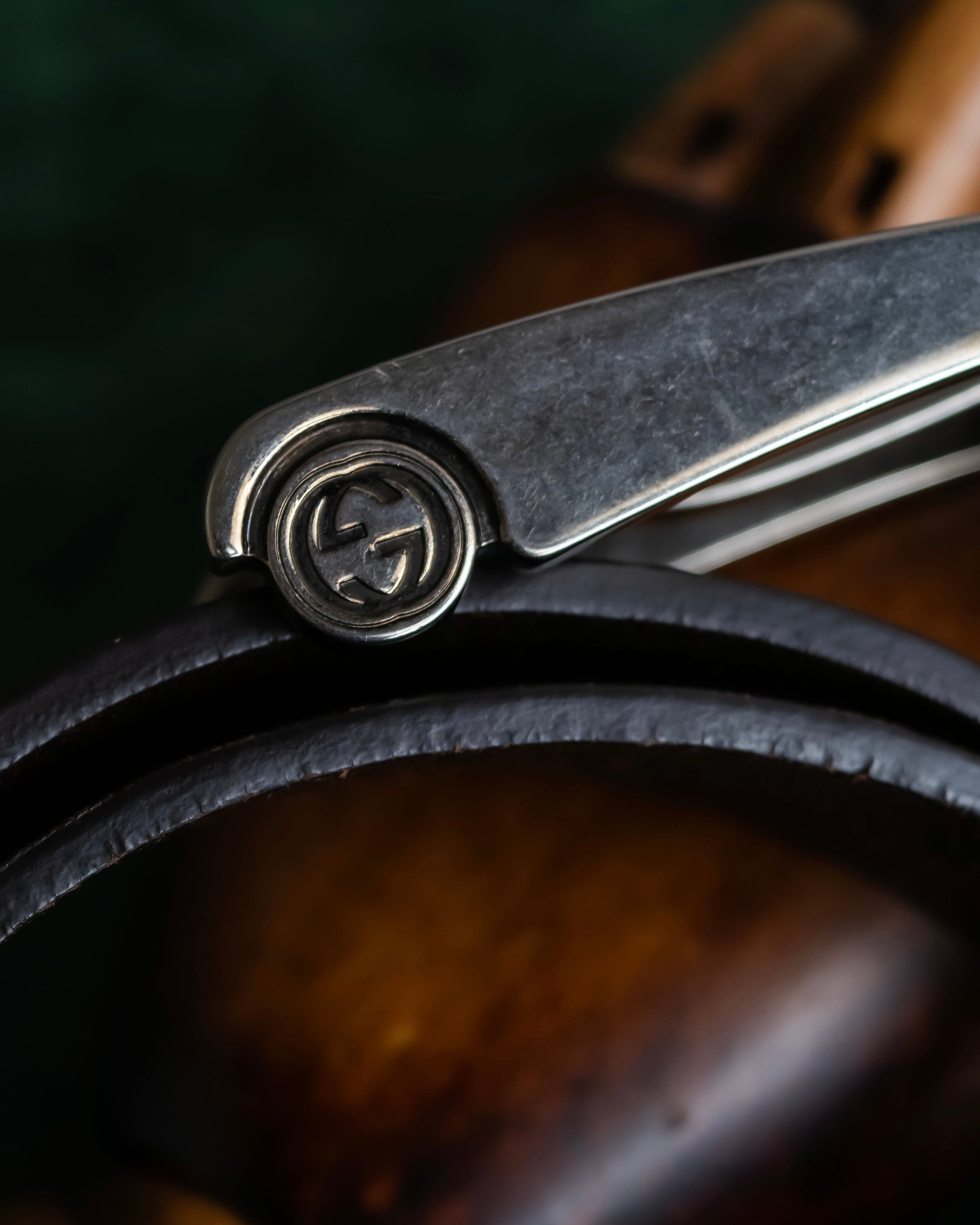 "GUCCI" Large buckle grained leather belt