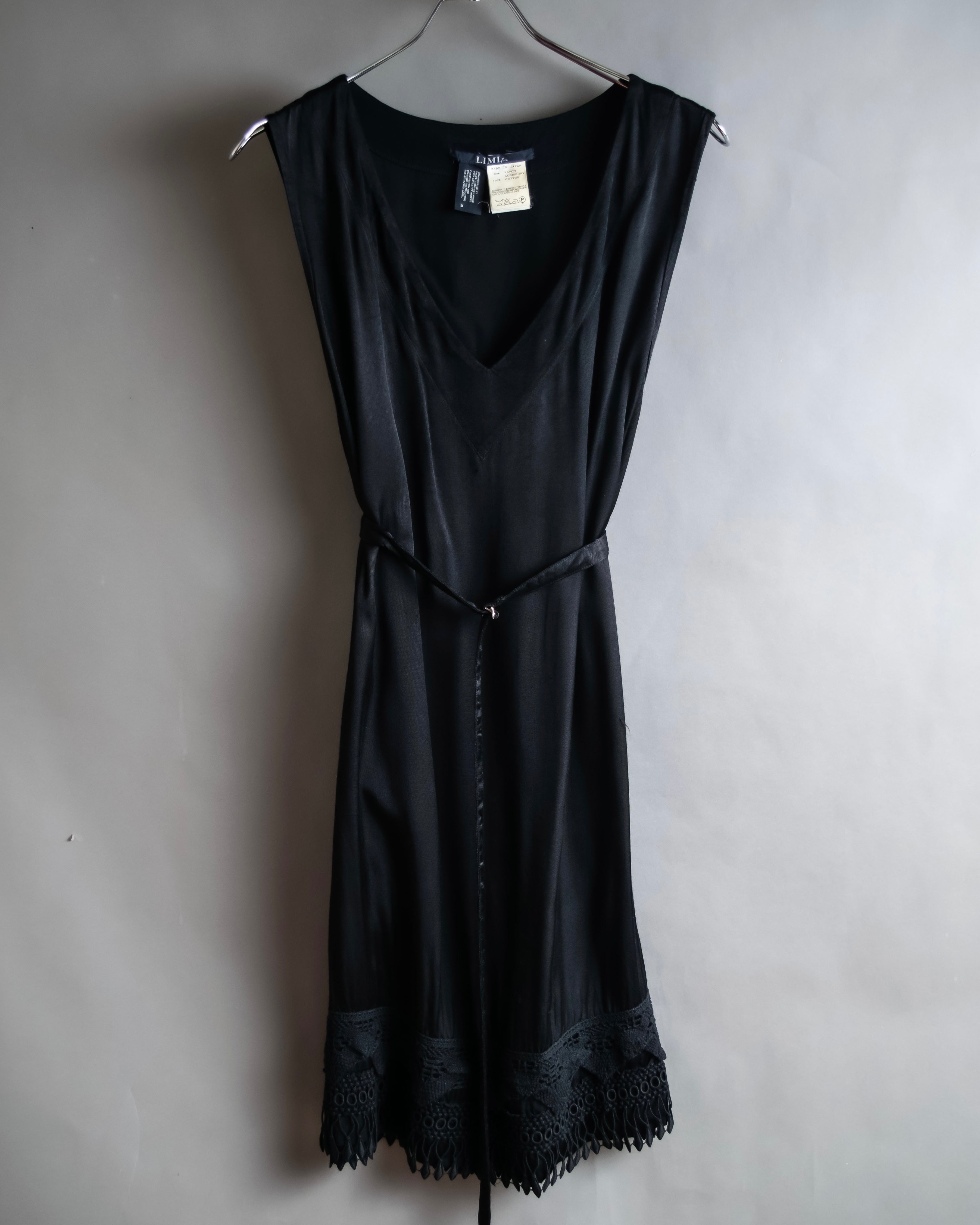 "LIMI feu" Knitted lace design belted sleeveless dress