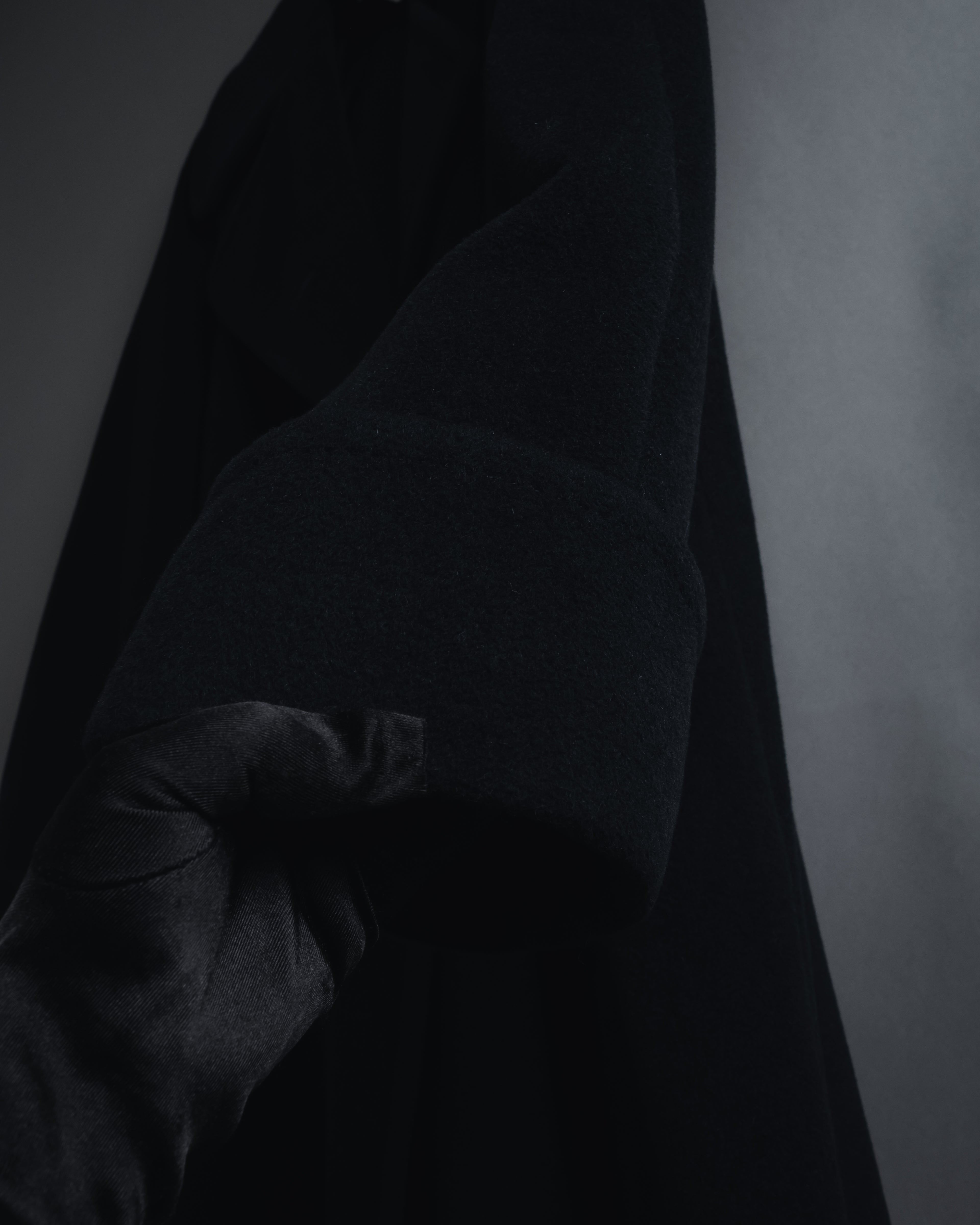 “SOPRANI DONNA” Tailored double-breasted long coat