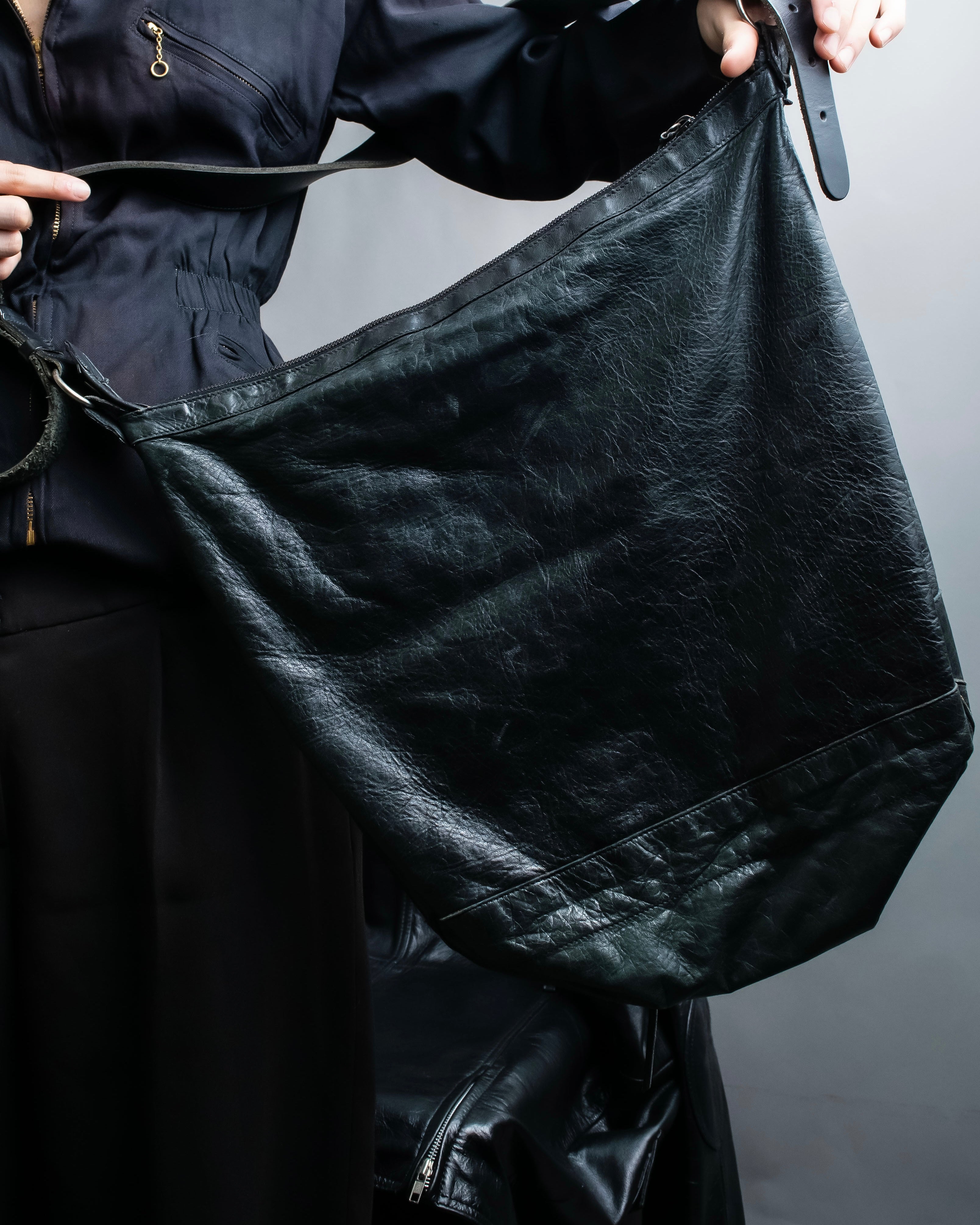 “BALENCIAGA” The Day leather shoulder bag