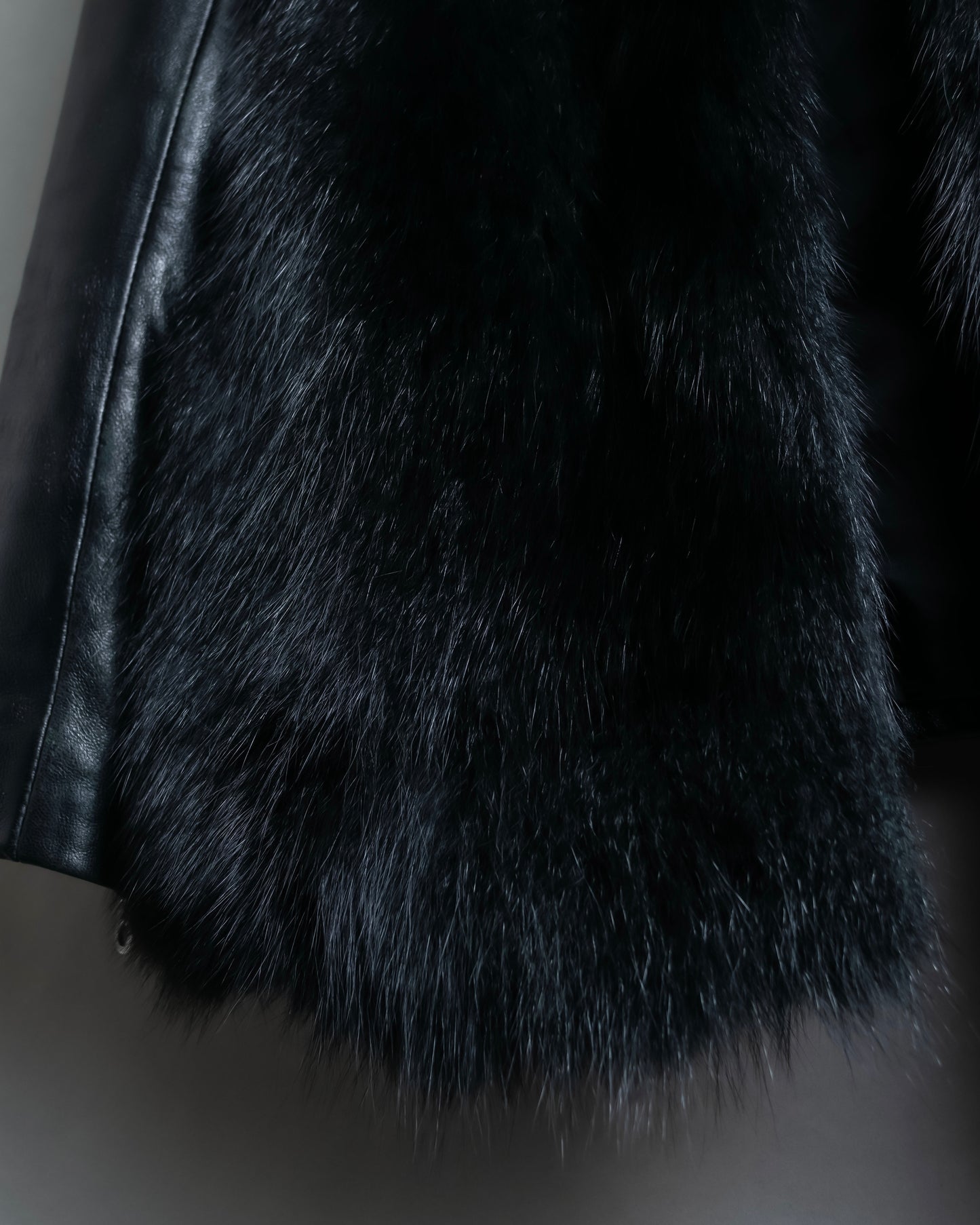 "MOLOKO BAR" Real fur docking leather jacket