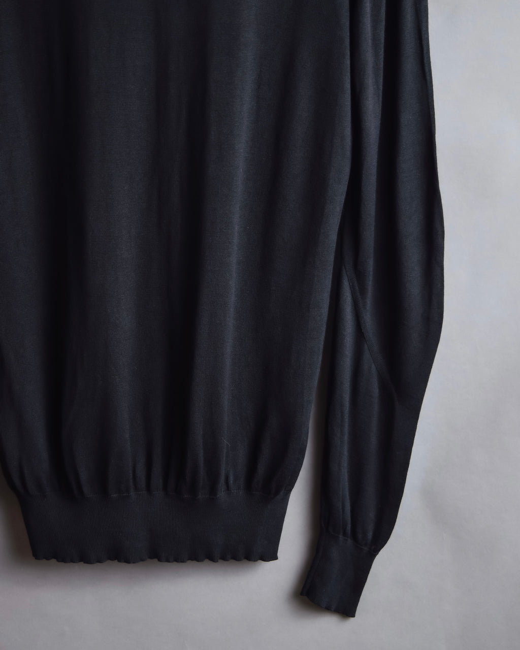 "MAISON MARGIELA" 15SS V-line panel design lightweight knit
