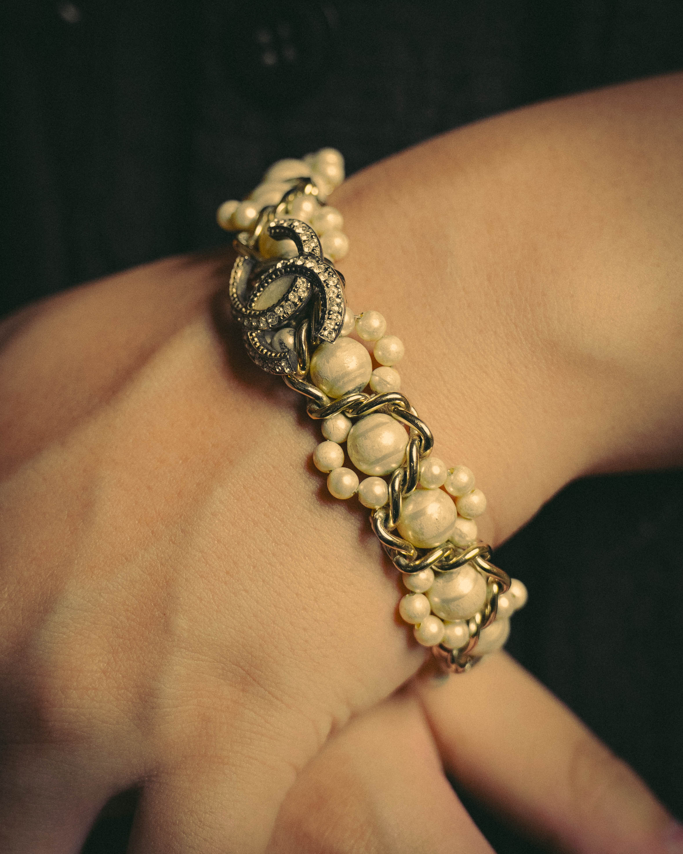 -SPECIAL- "CHANEL" Pearl embellished cc bracelet