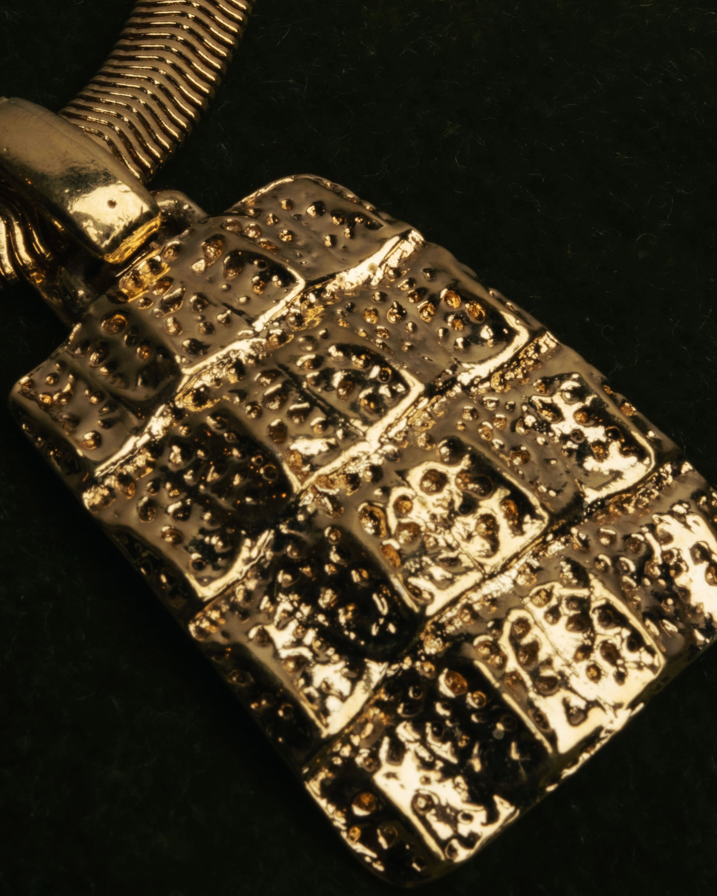 "Yves Saint Laurent" 80's-00's Gold tone textured pendant necklace