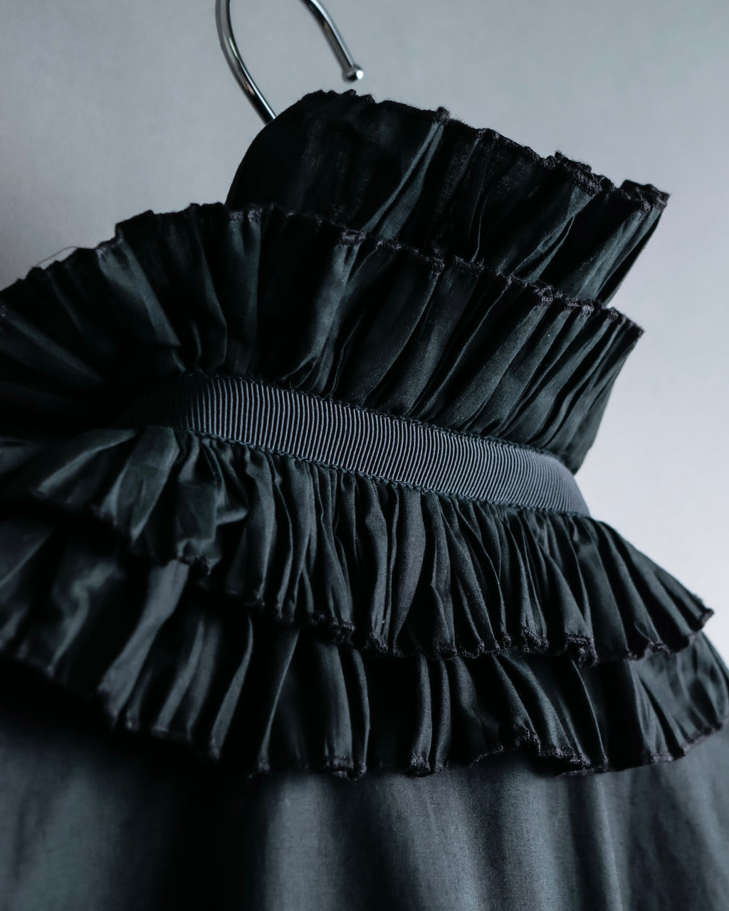 "VIKTOR&ROLF" Special oversized frill dress shirt