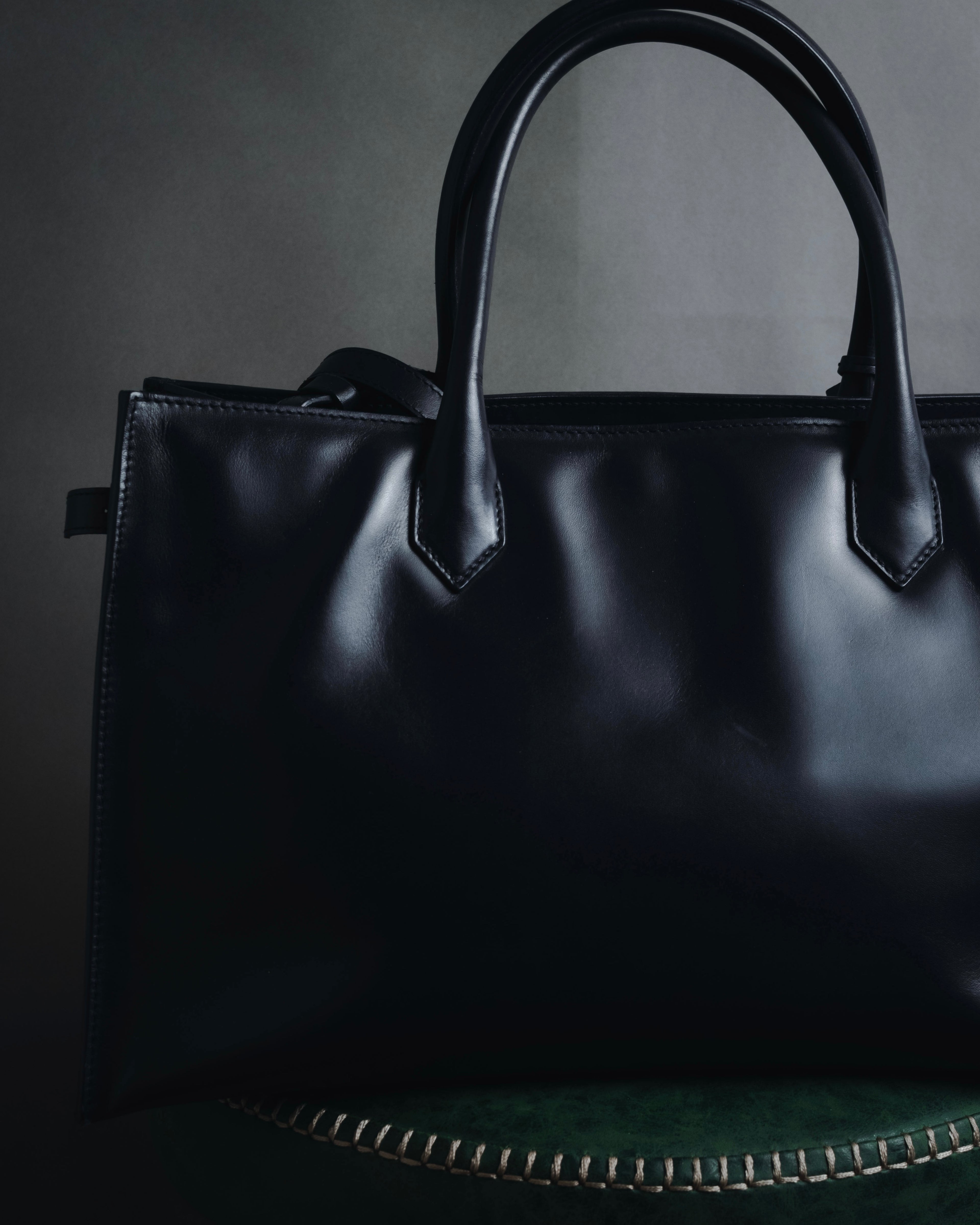 "BALENCIAGA" 2013 Autumn/Winter Padlock All Afternoon Structured Leather Bag